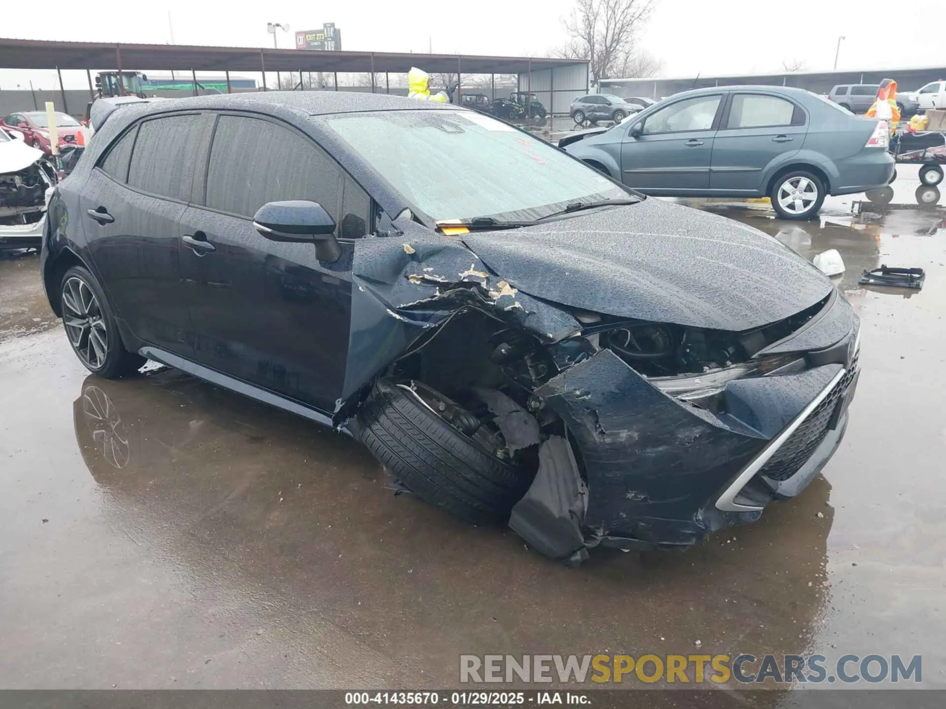 1 Photograph of a damaged car JTNA4RBE4L3081850 TOYOTA COROLLA 2020