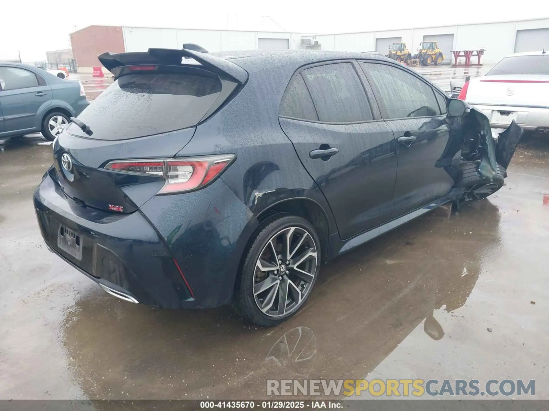 4 Photograph of a damaged car JTNA4RBE4L3081850 TOYOTA COROLLA 2020