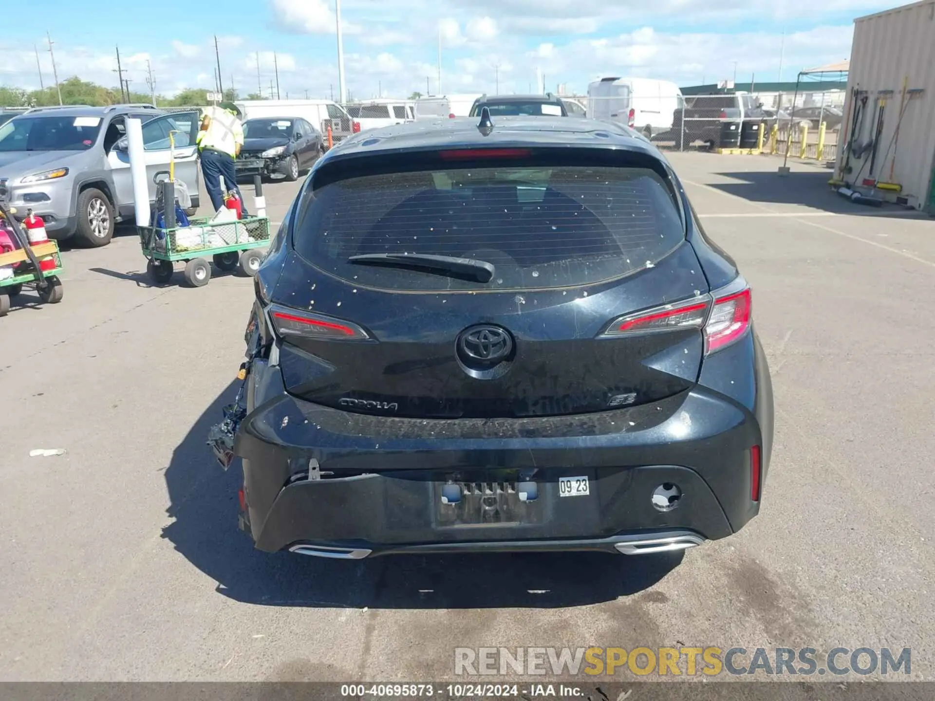 16 Photograph of a damaged car JTNB4RBE3L3080483 TOYOTA COROLLA 2020