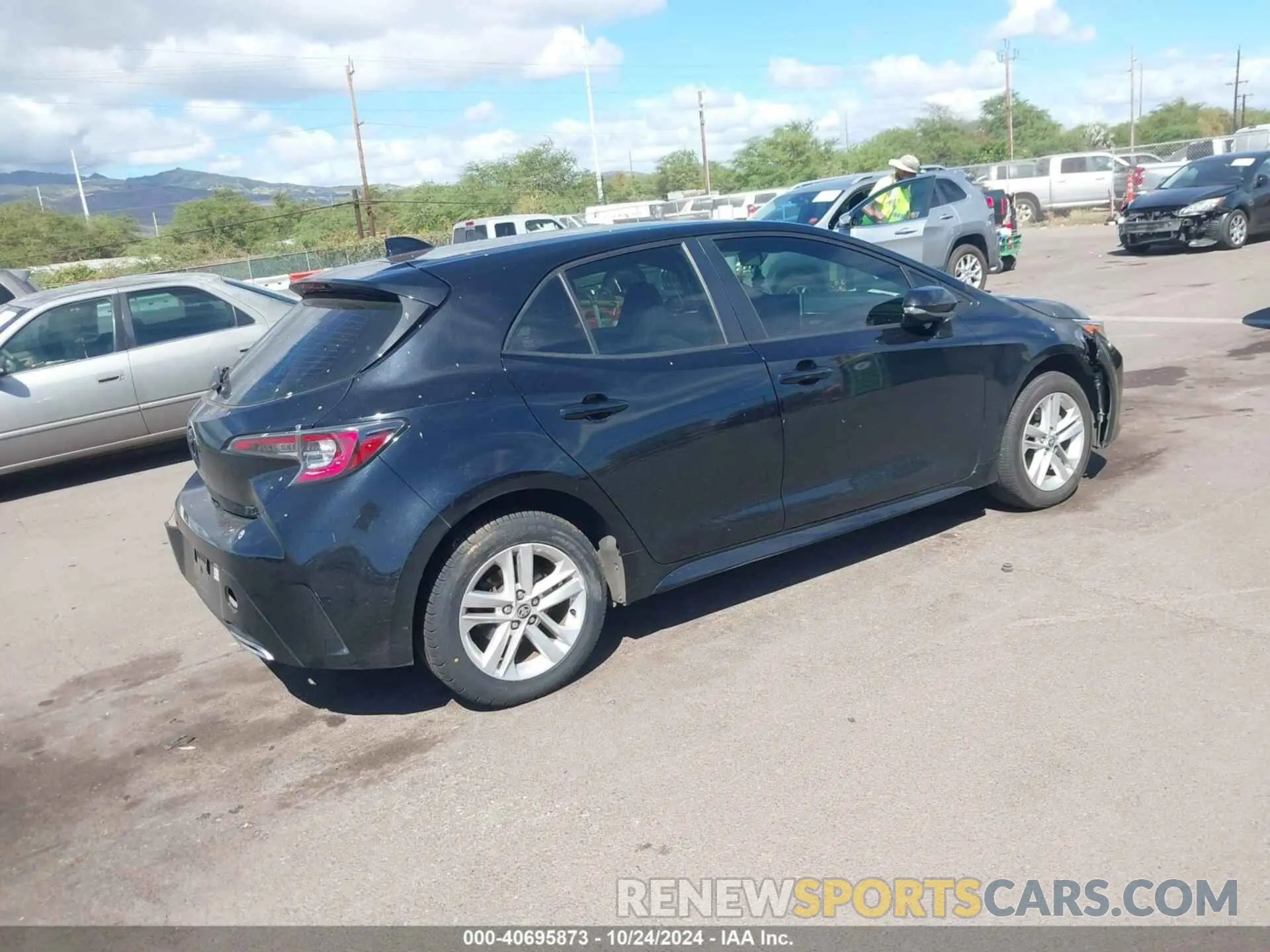 4 Photograph of a damaged car JTNB4RBE3L3080483 TOYOTA COROLLA 2020