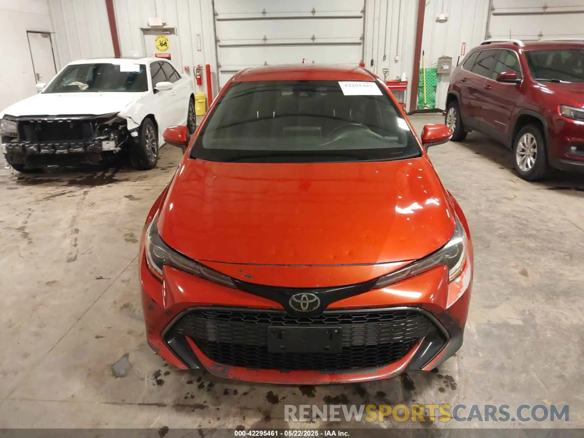 13 Photograph of a damaged car JTNB4RBE5L3079173 TOYOTA COROLLA 2020
