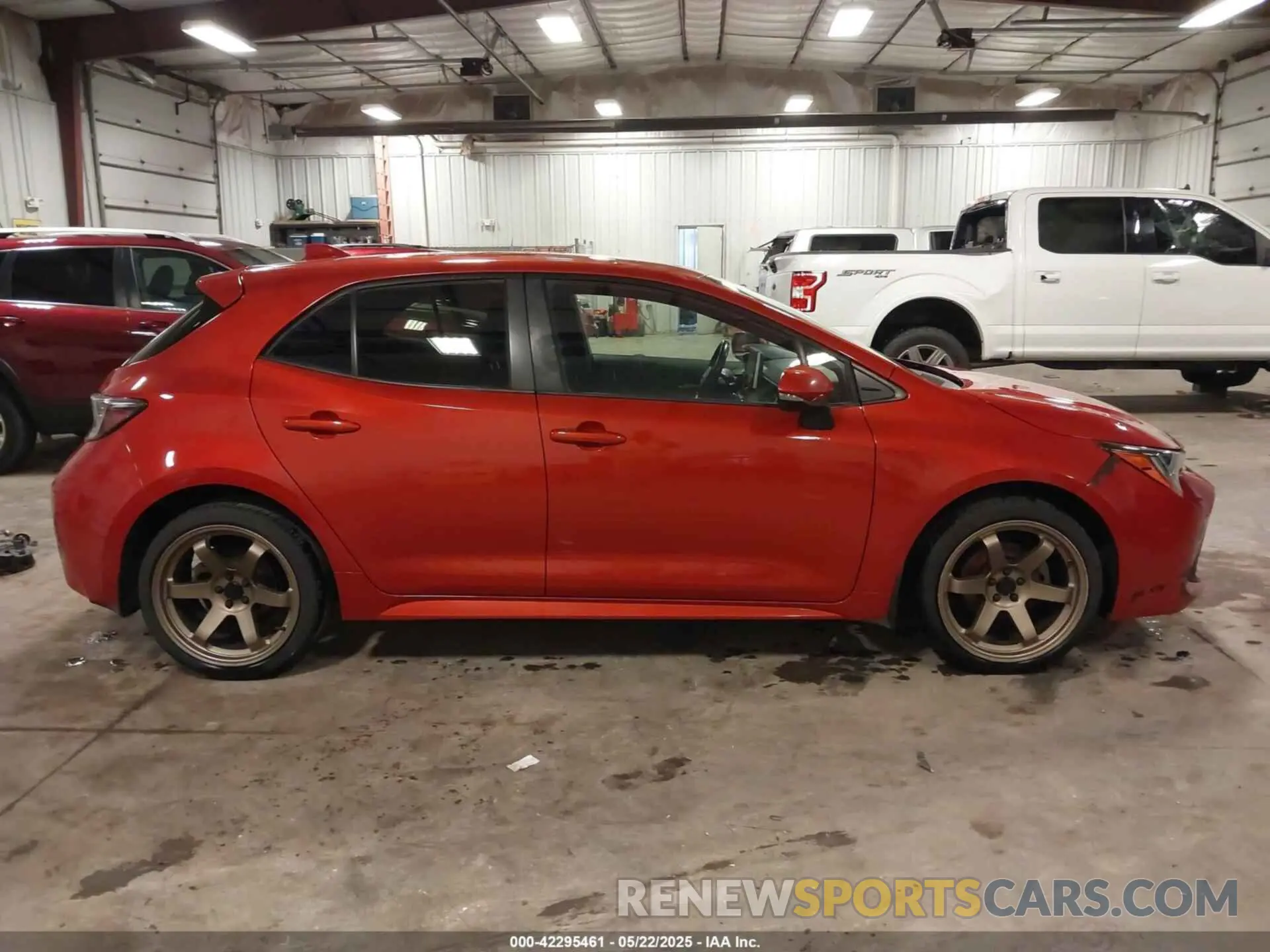 14 Photograph of a damaged car JTNB4RBE5L3079173 TOYOTA COROLLA 2020