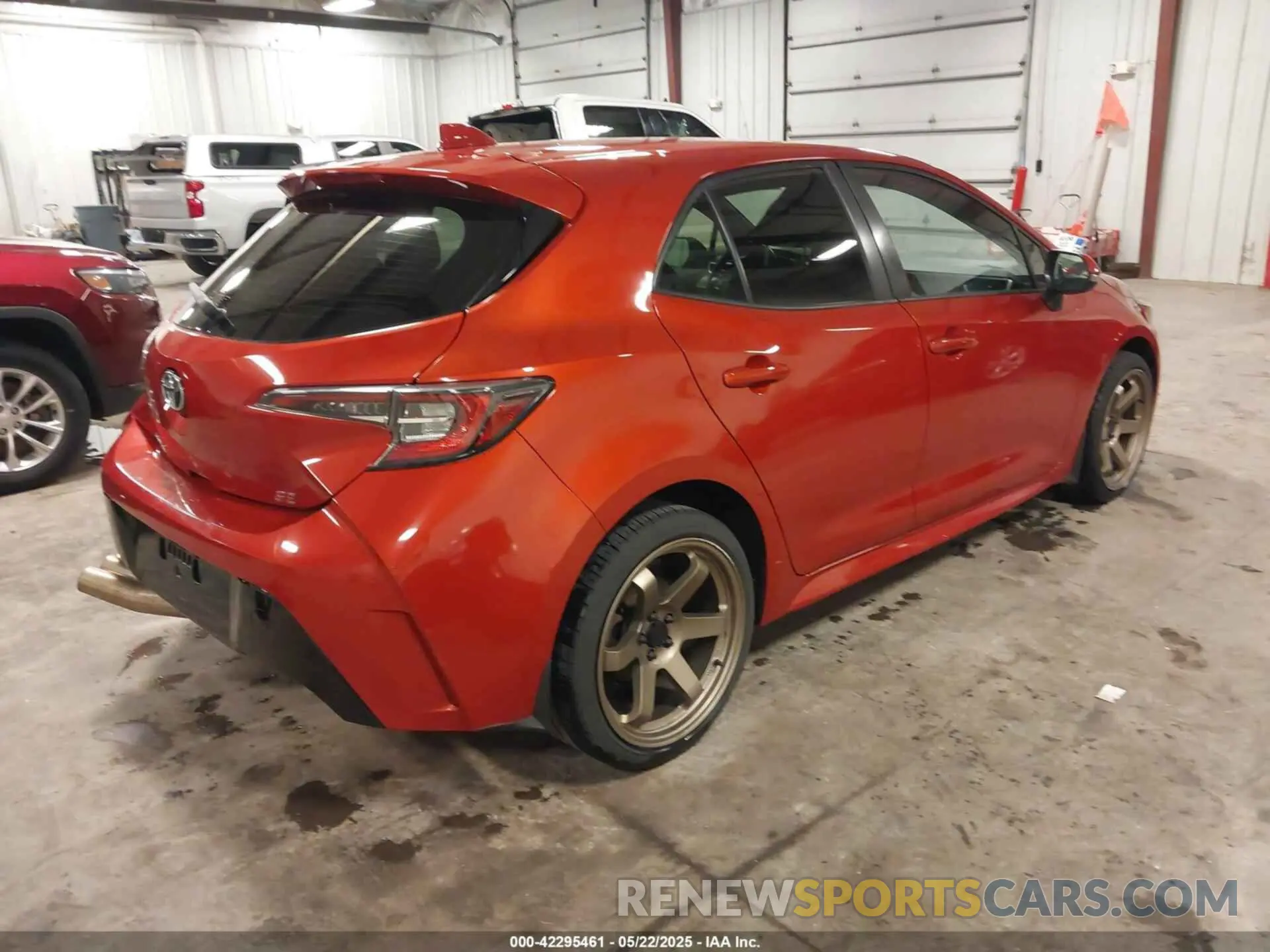 4 Photograph of a damaged car JTNB4RBE5L3079173 TOYOTA COROLLA 2020
