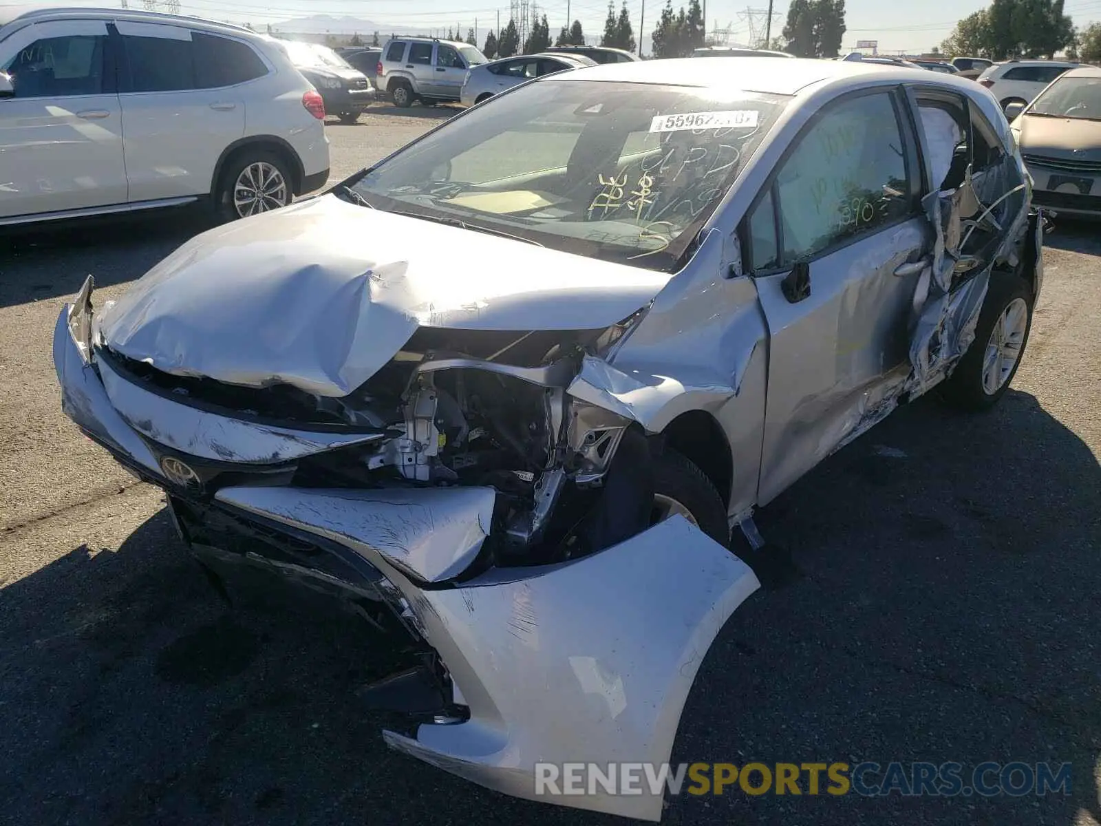 2 Photograph of a damaged car JTND4RBE2L3091869 TOYOTA COROLLA 2020