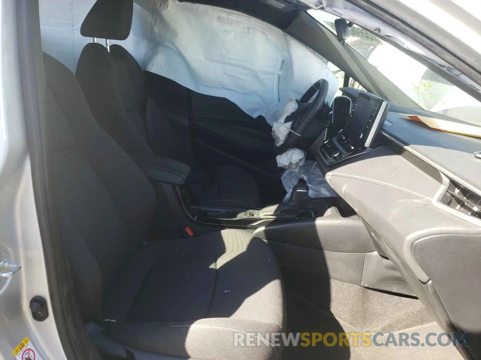 5 Photograph of a damaged car JTND4RBE2L3091869 TOYOTA COROLLA 2020