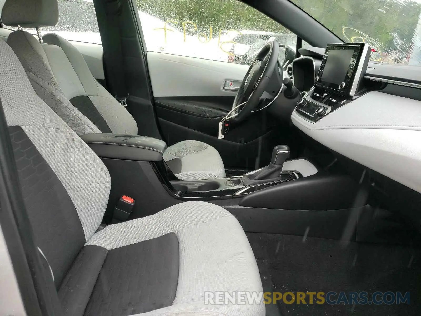 5 Photograph of a damaged car JTND4RBE3L3089418 TOYOTA COROLLA 2020