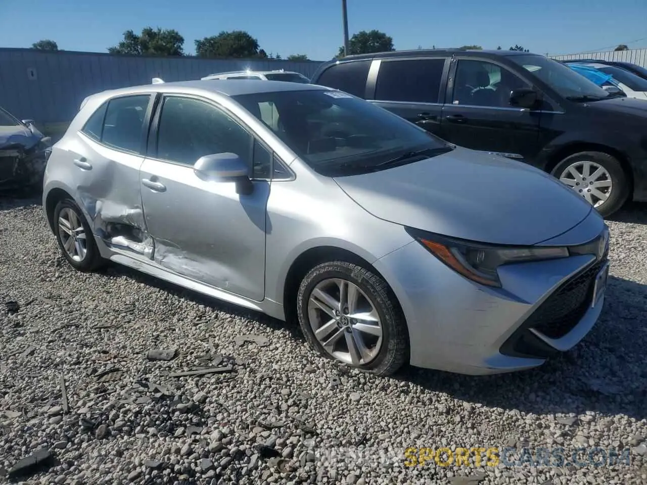 4 Photograph of a damaged car JTND4RBE4L3080632 TOYOTA COROLLA 2020