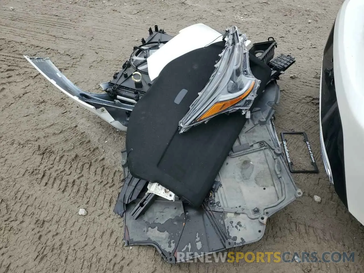 12 Photograph of a damaged car JTND4RBE6L3080650 TOYOTA COROLLA 2020