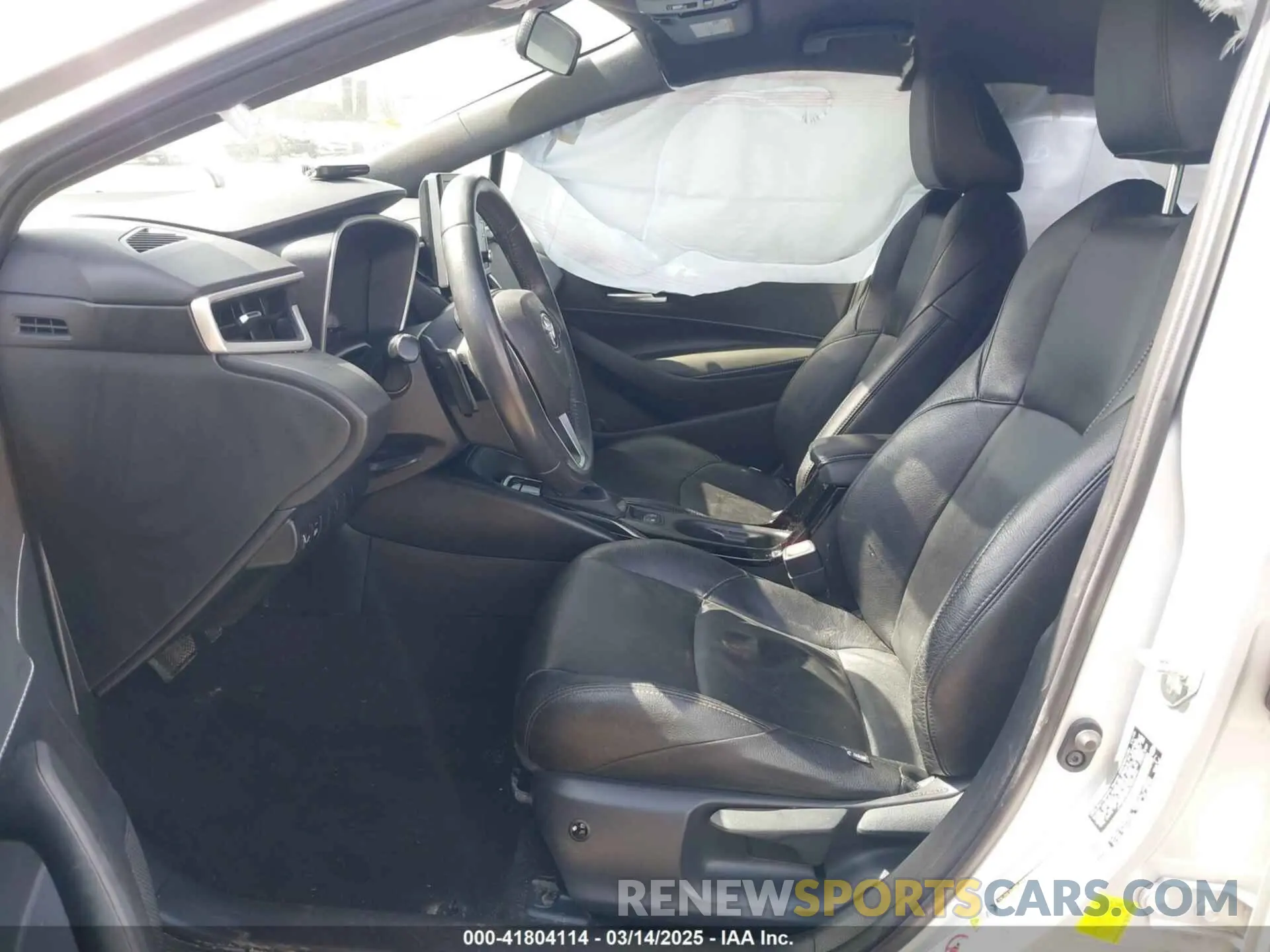 5 Photograph of a damaged car JTND4RBE6L3082916 TOYOTA COROLLA 2020
