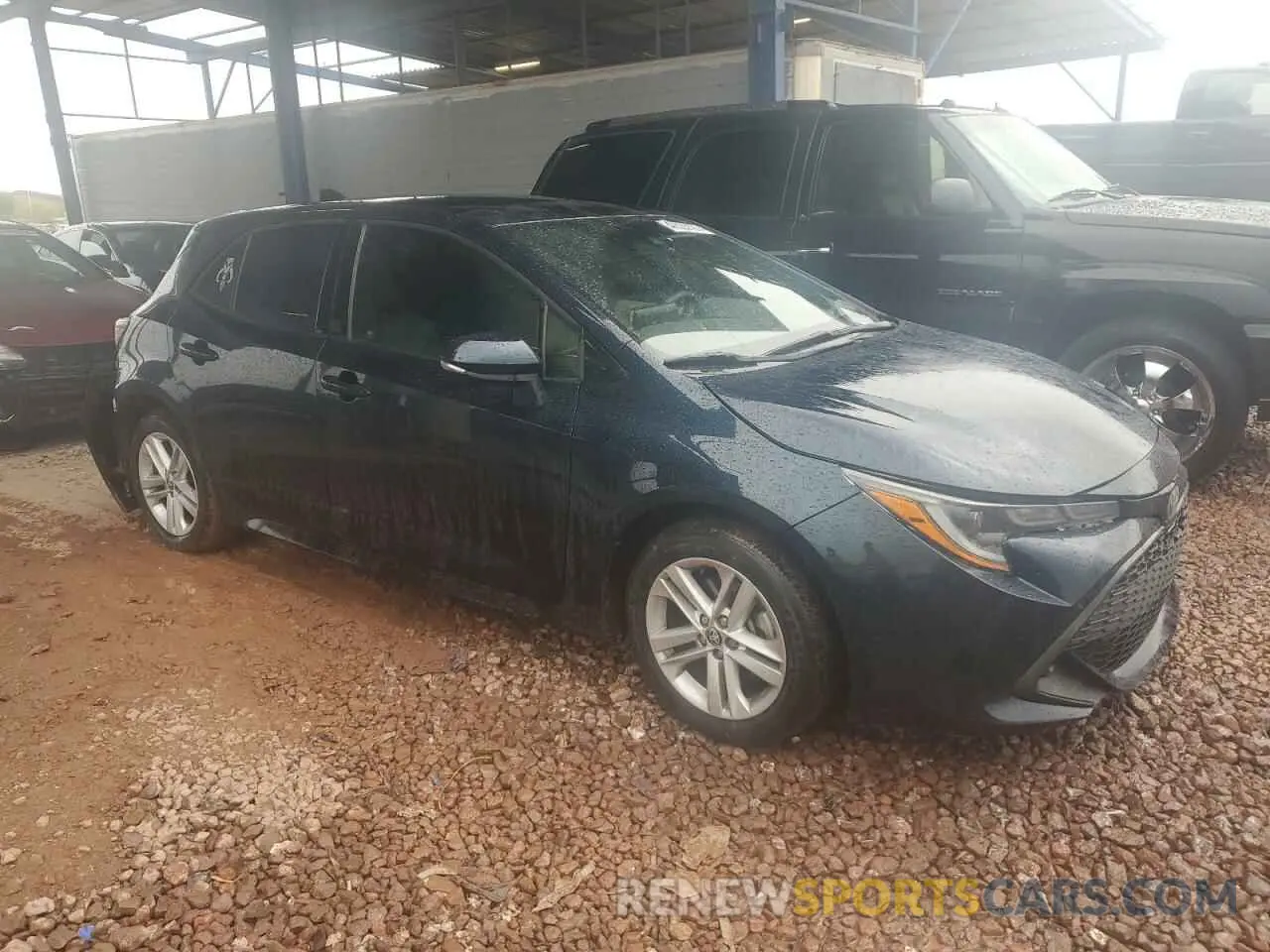 4 Photograph of a damaged car JTND4RBE6L3090482 TOYOTA COROLLA 2020