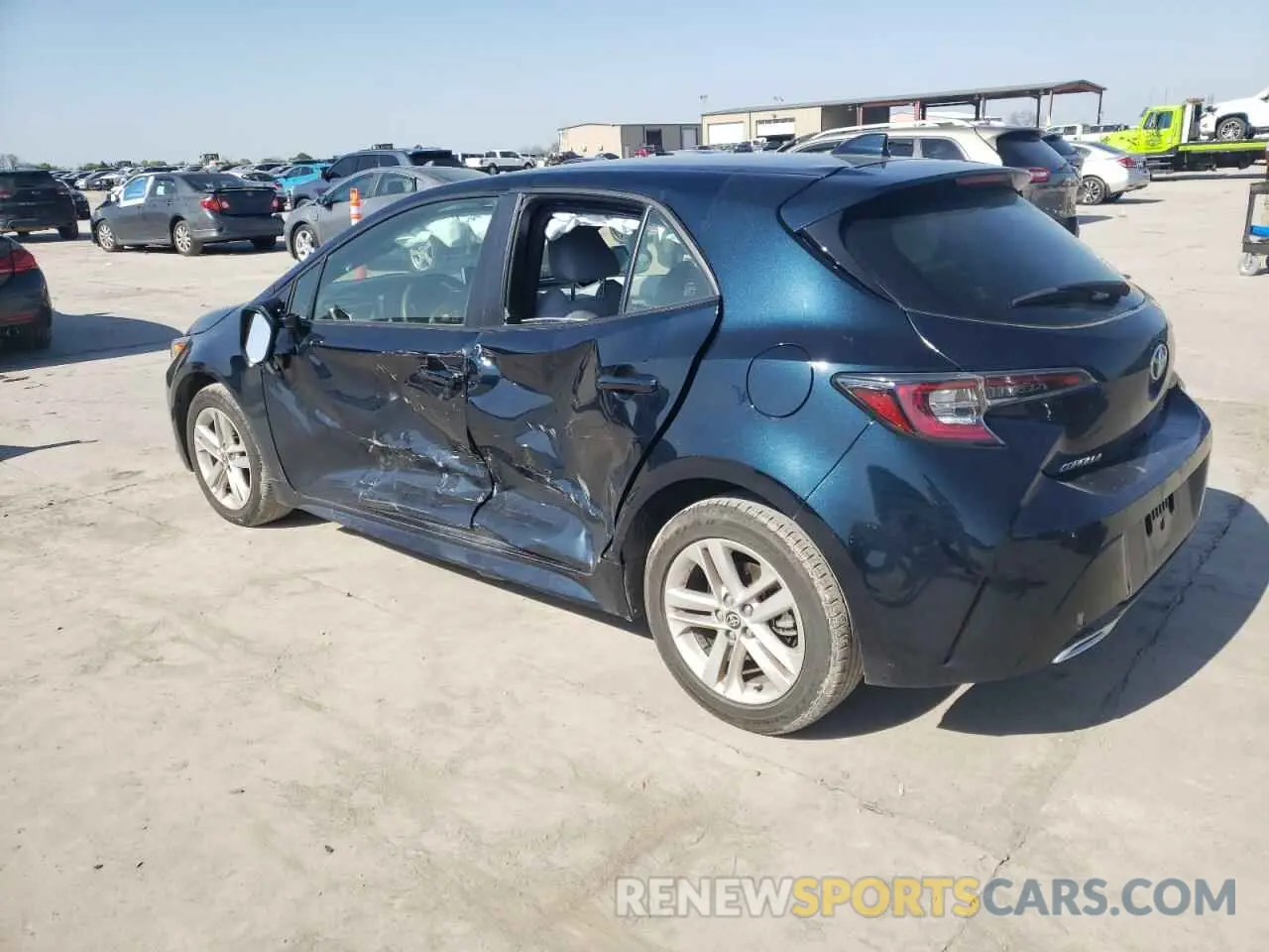 2 Photograph of a damaged car JTND4RBEXL3087360 TOYOTA COROLLA 2020