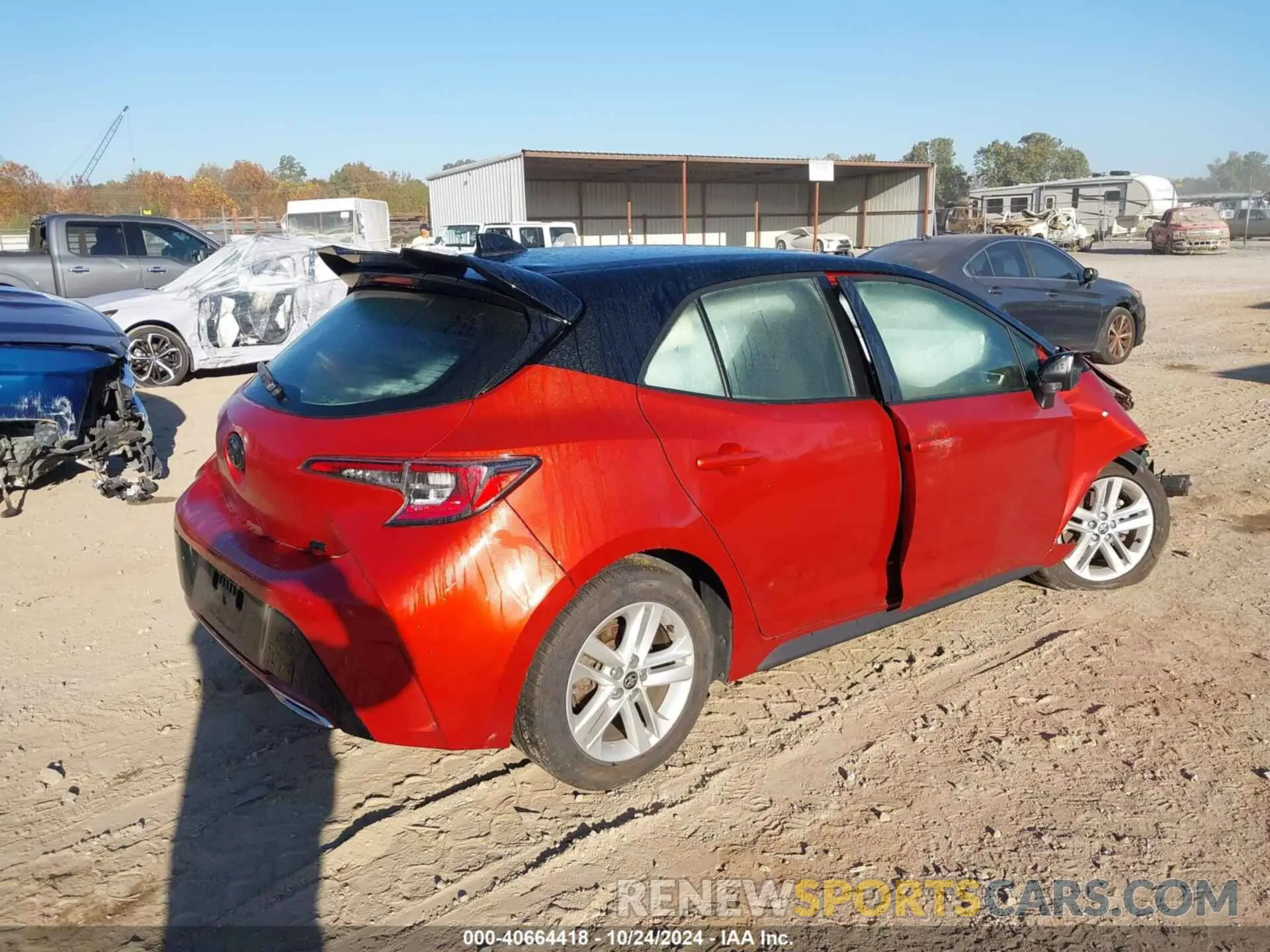 4 Photograph of a damaged car JTND4RBEXL3104593 TOYOTA COROLLA 2020