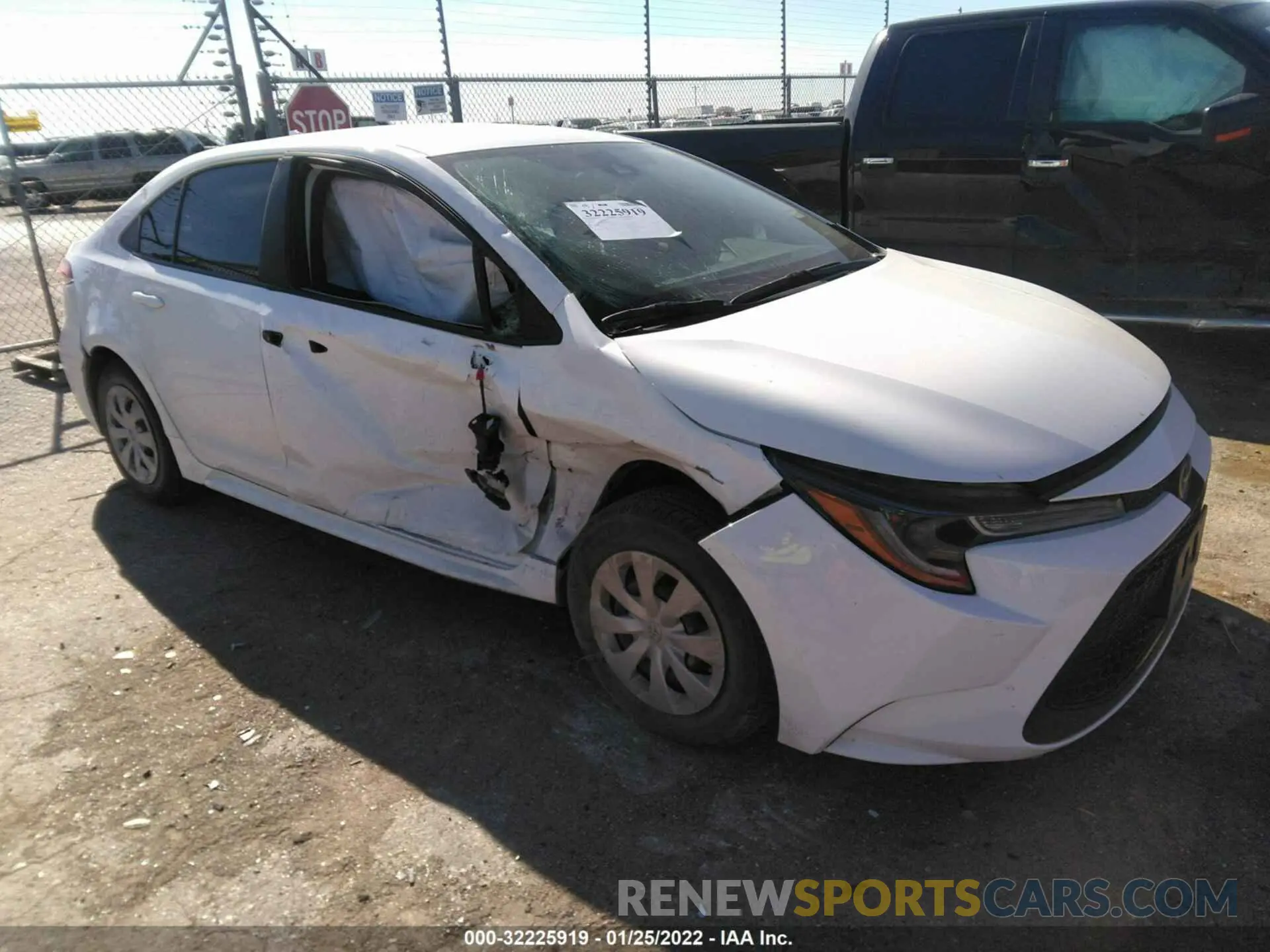 1 Фотография поврежденного автомобиля 5YFDPMAE8MP176160 TOYOTA COROLLA 2021