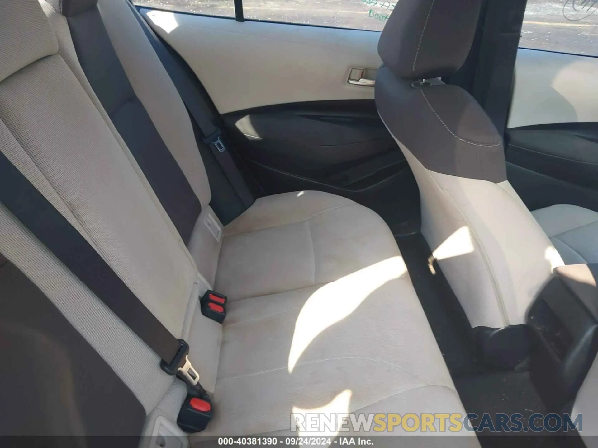 8 Photograph of a damaged car 5YFEPMAE0MP163360 TOYOTA COROLLA 2021