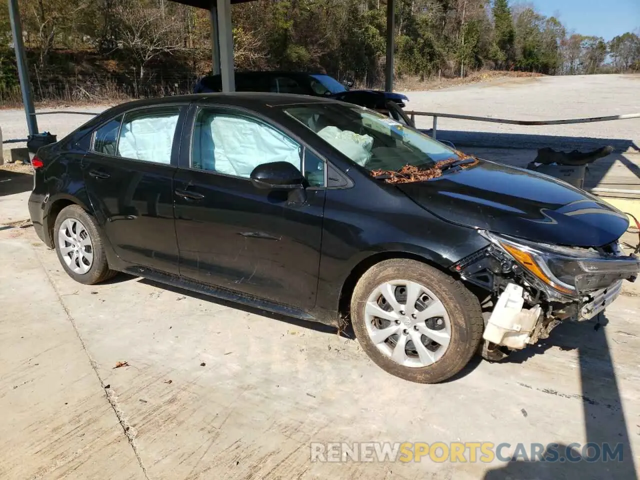 4 Photograph of a damaged car 5YFEPMAE0MP166047 TOYOTA COROLLA 2021