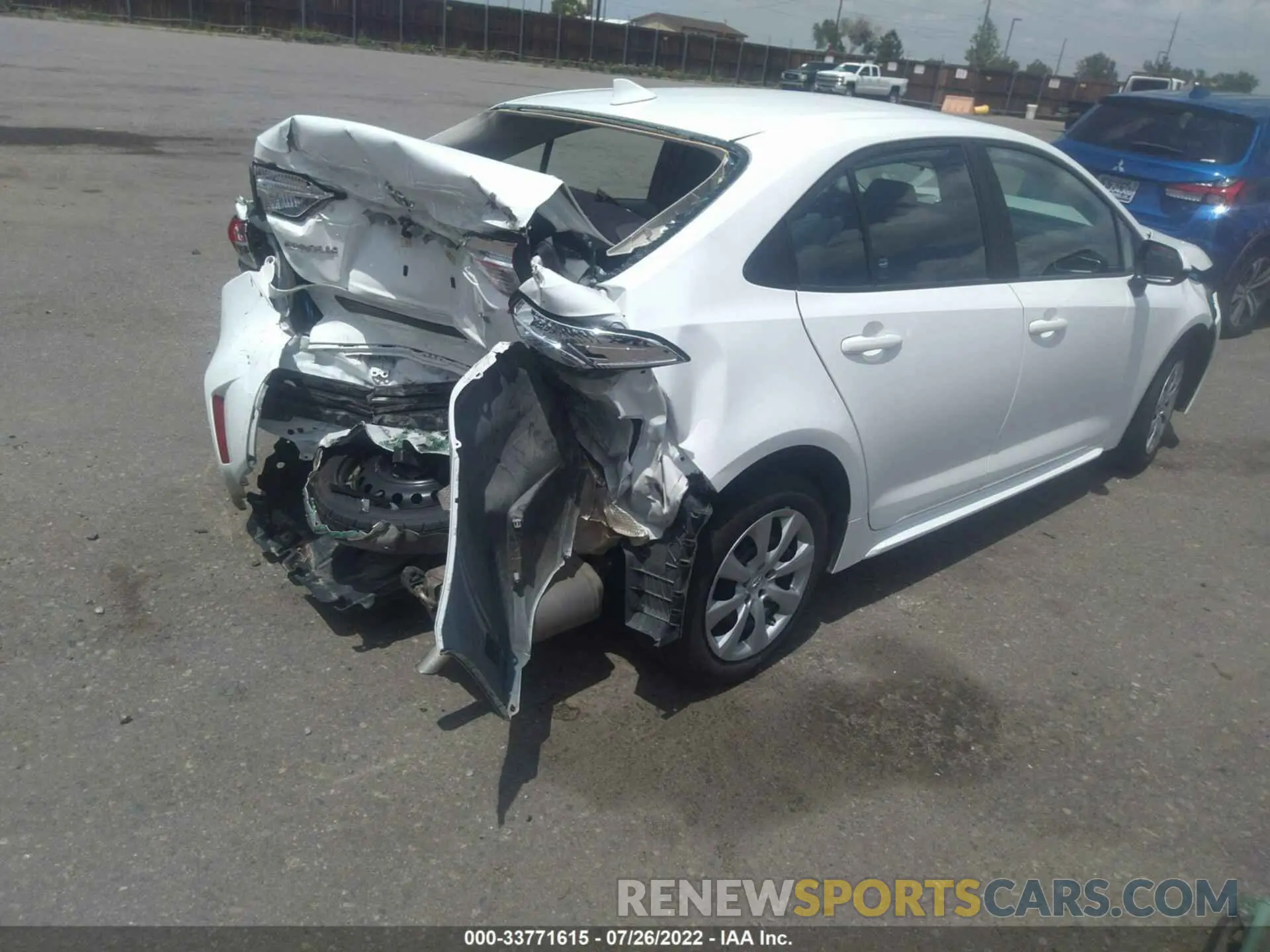 4 Photograph of a damaged car 5YFEPMAE0MP191319 TOYOTA COROLLA 2021