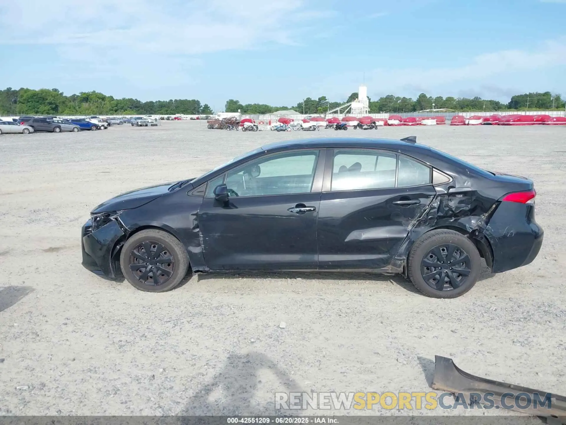 15 Photograph of a damaged car 5YFEPMAE0MP192017 TOYOTA COROLLA 2021