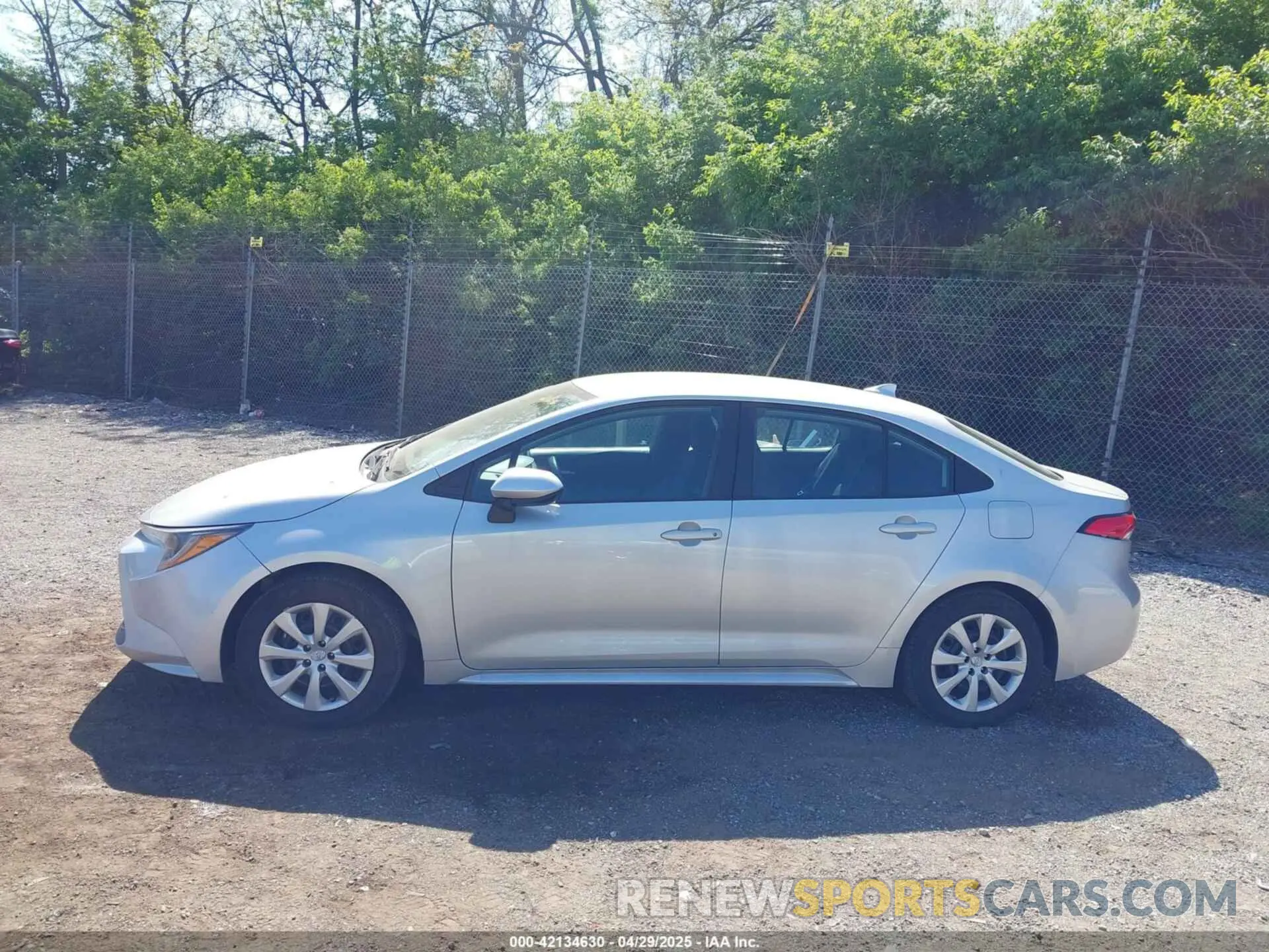 14 Photograph of a damaged car 5YFEPMAE0MP211696 TOYOTA COROLLA 2021