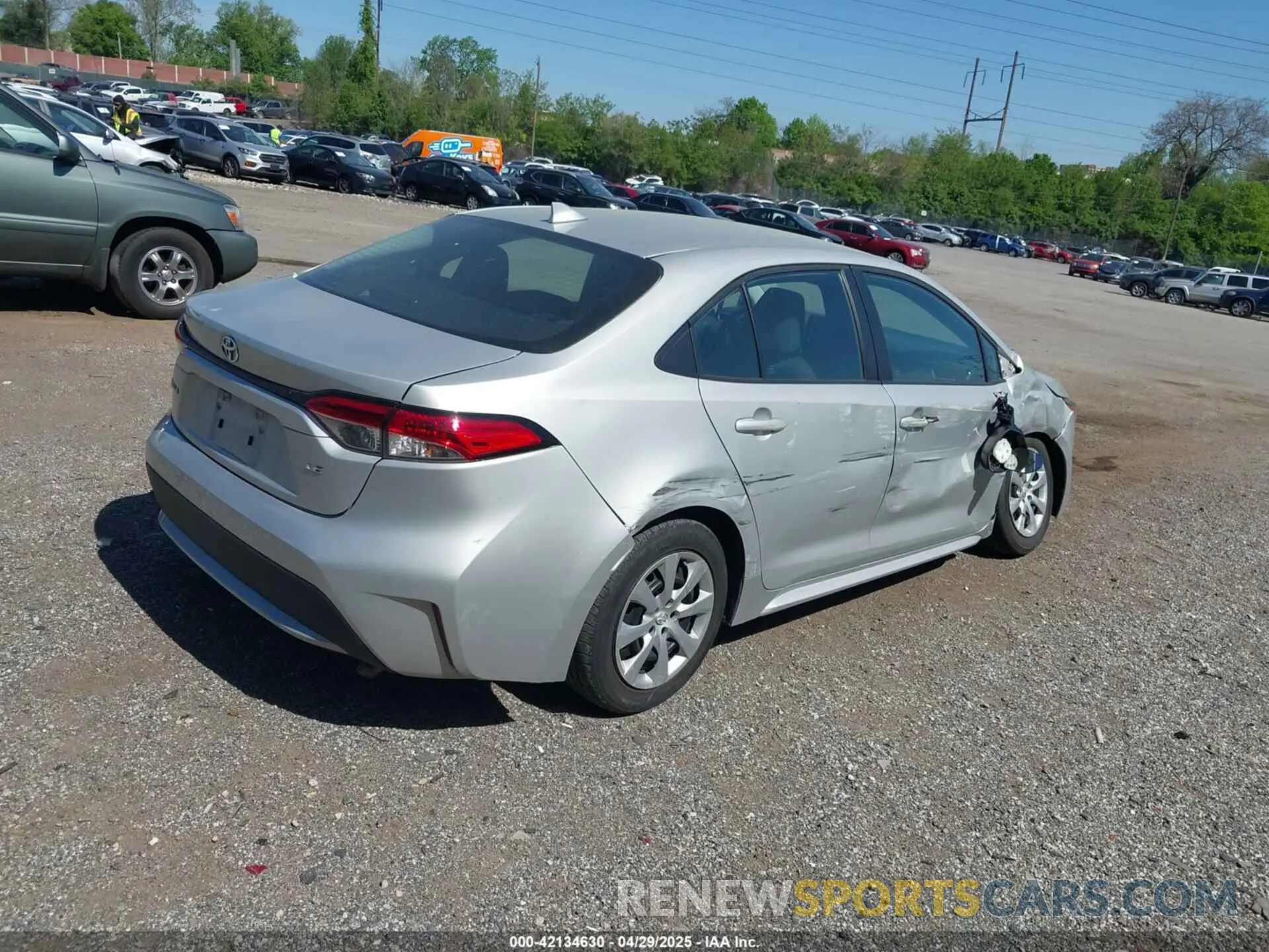 4 Photograph of a damaged car 5YFEPMAE0MP211696 TOYOTA COROLLA 2021