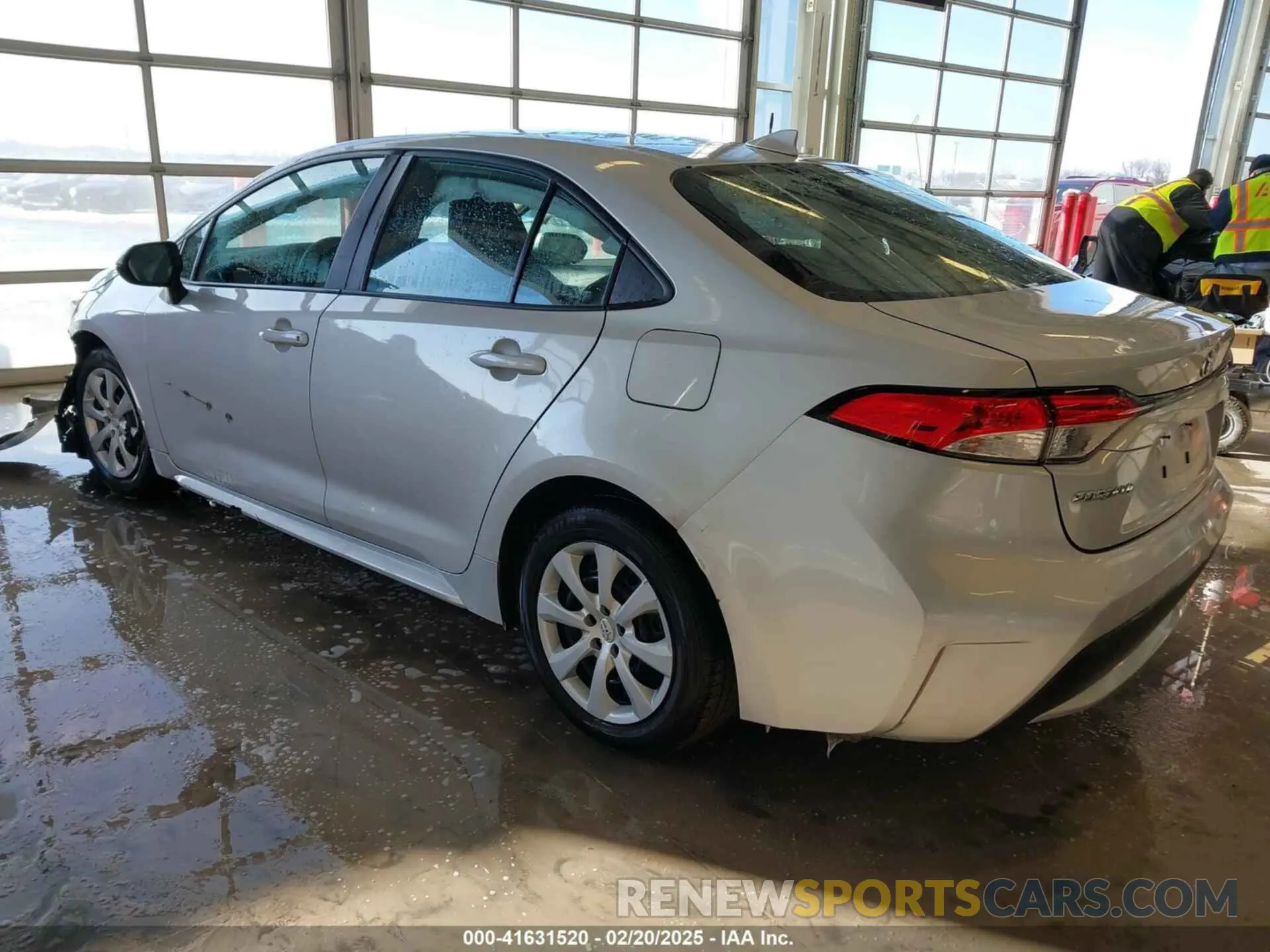3 Photograph of a damaged car 5YFEPMAE0MP214064 TOYOTA COROLLA 2021