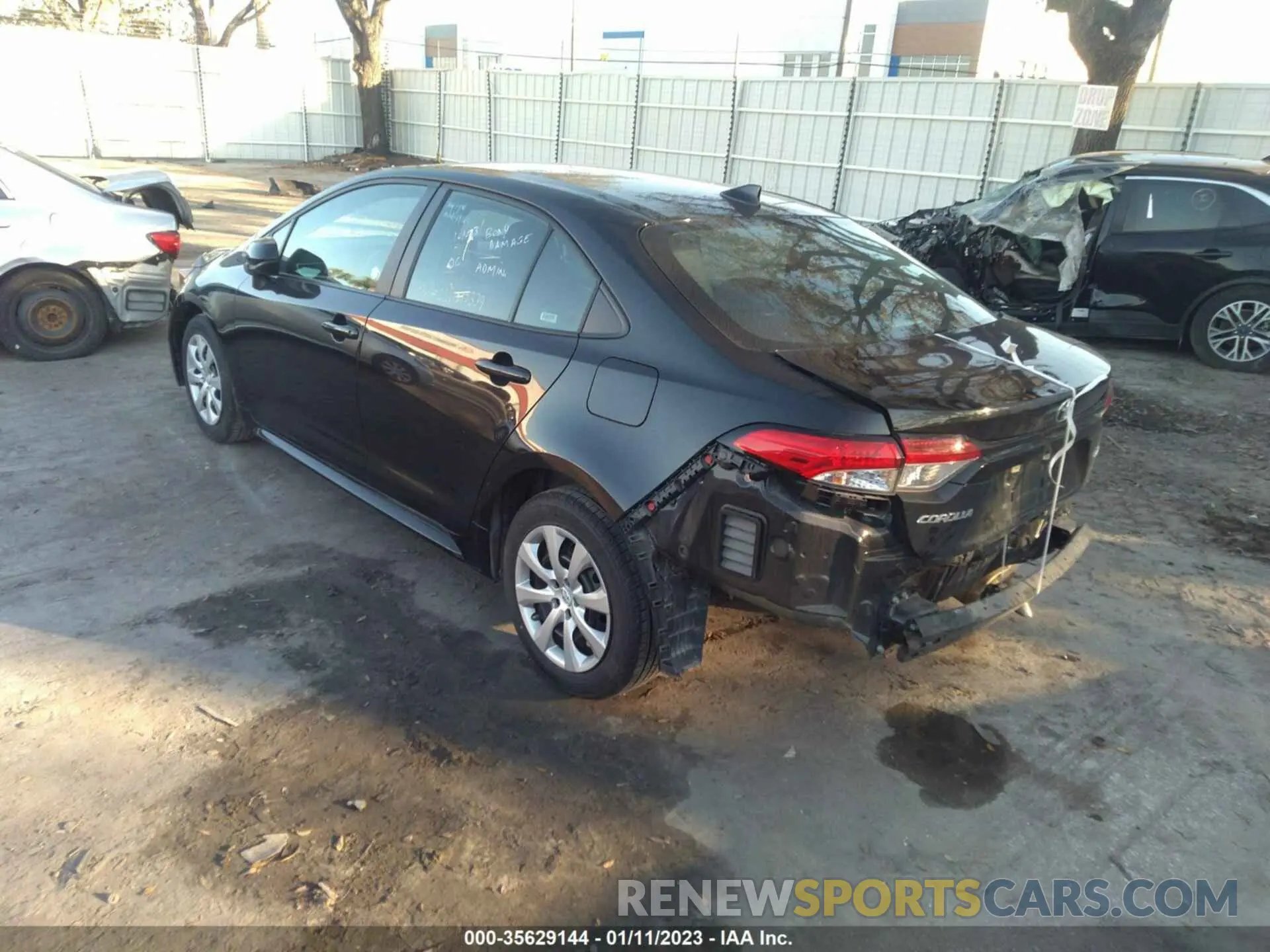3 Фотография поврежденного автомобиля 5YFEPMAE0MP217983 TOYOTA COROLLA 2021
