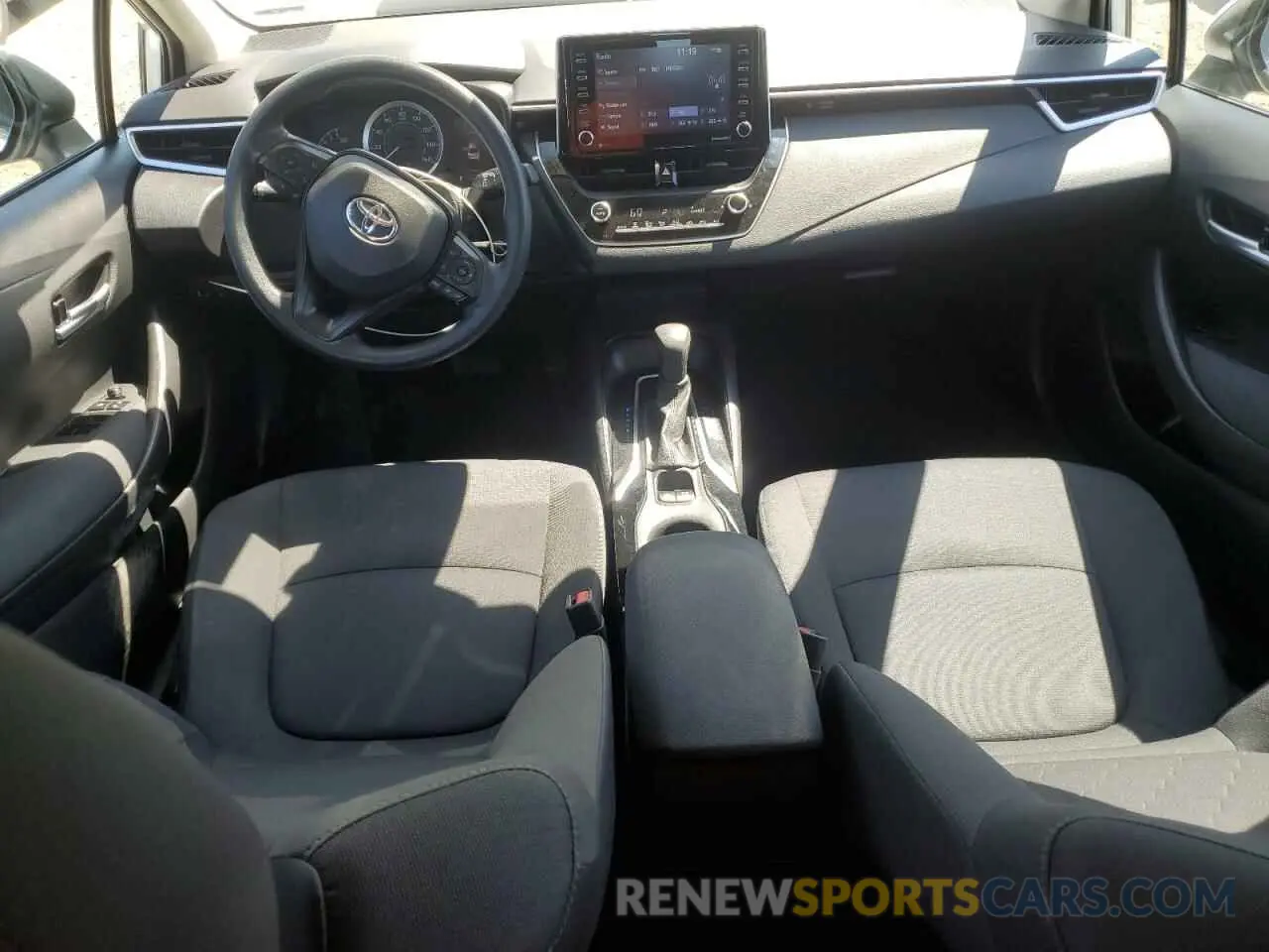 8 Photograph of a damaged car 5YFEPMAE0MP220303 TOYOTA COROLLA 2021