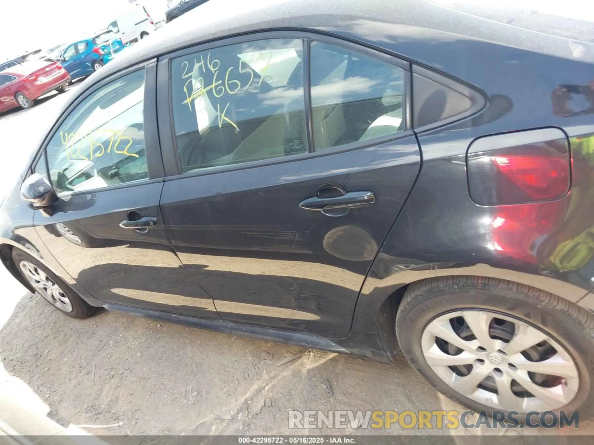 14 Photograph of a damaged car 5YFEPMAE0MP246657 TOYOTA COROLLA 2021