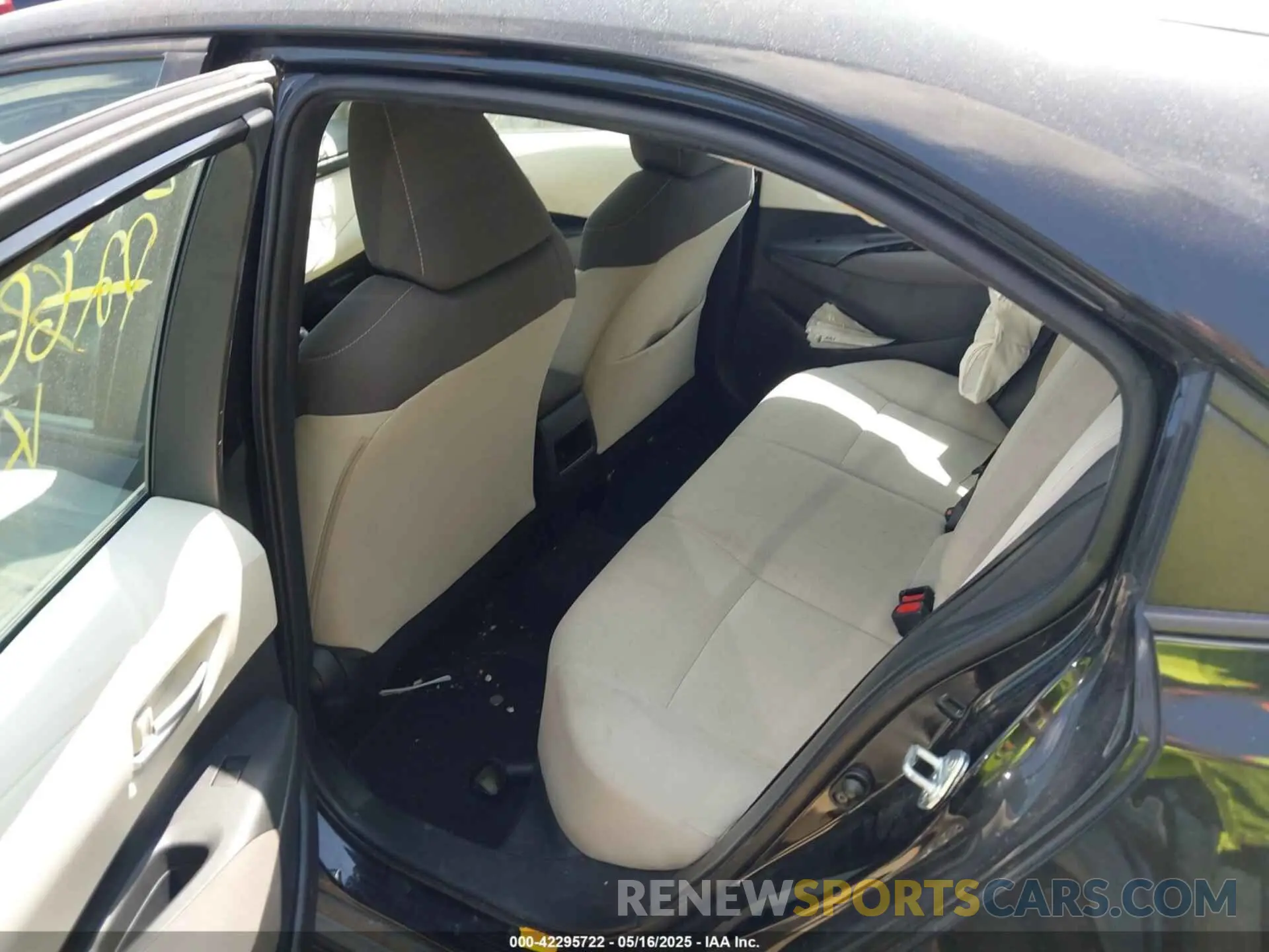 8 Photograph of a damaged car 5YFEPMAE0MP246657 TOYOTA COROLLA 2021