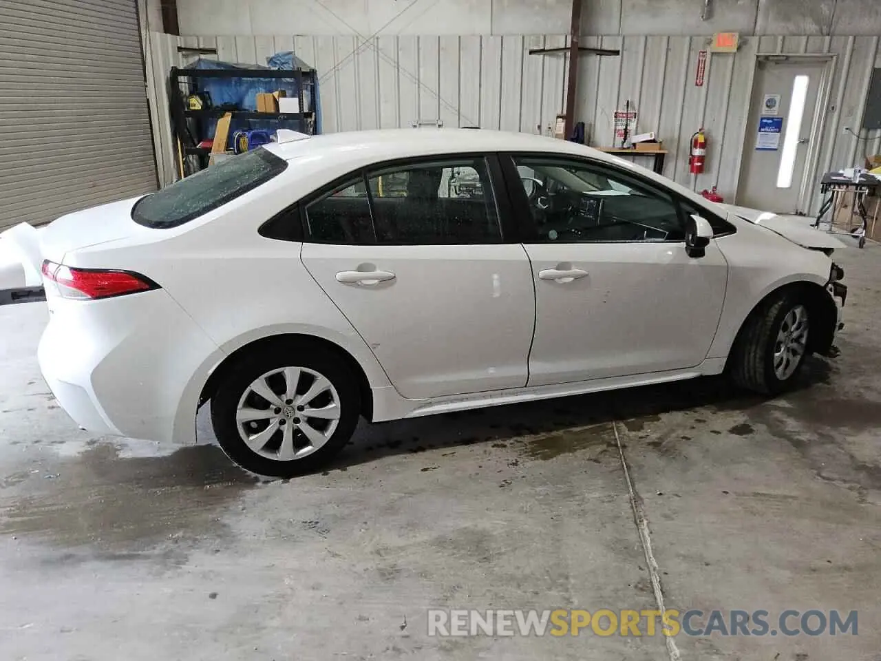 3 Photograph of a damaged car 5YFEPMAE0MP250823 TOYOTA COROLLA 2021