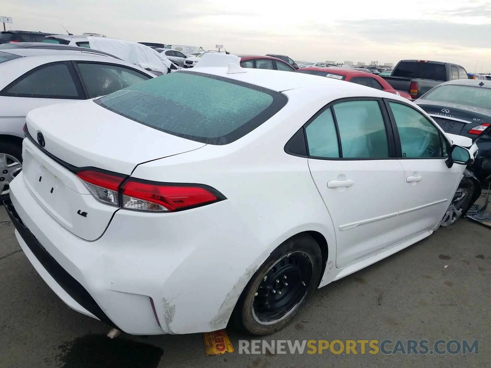 4 Photograph of a damaged car 5YFEPMAE1MP174531 TOYOTA COROLLA 2021
