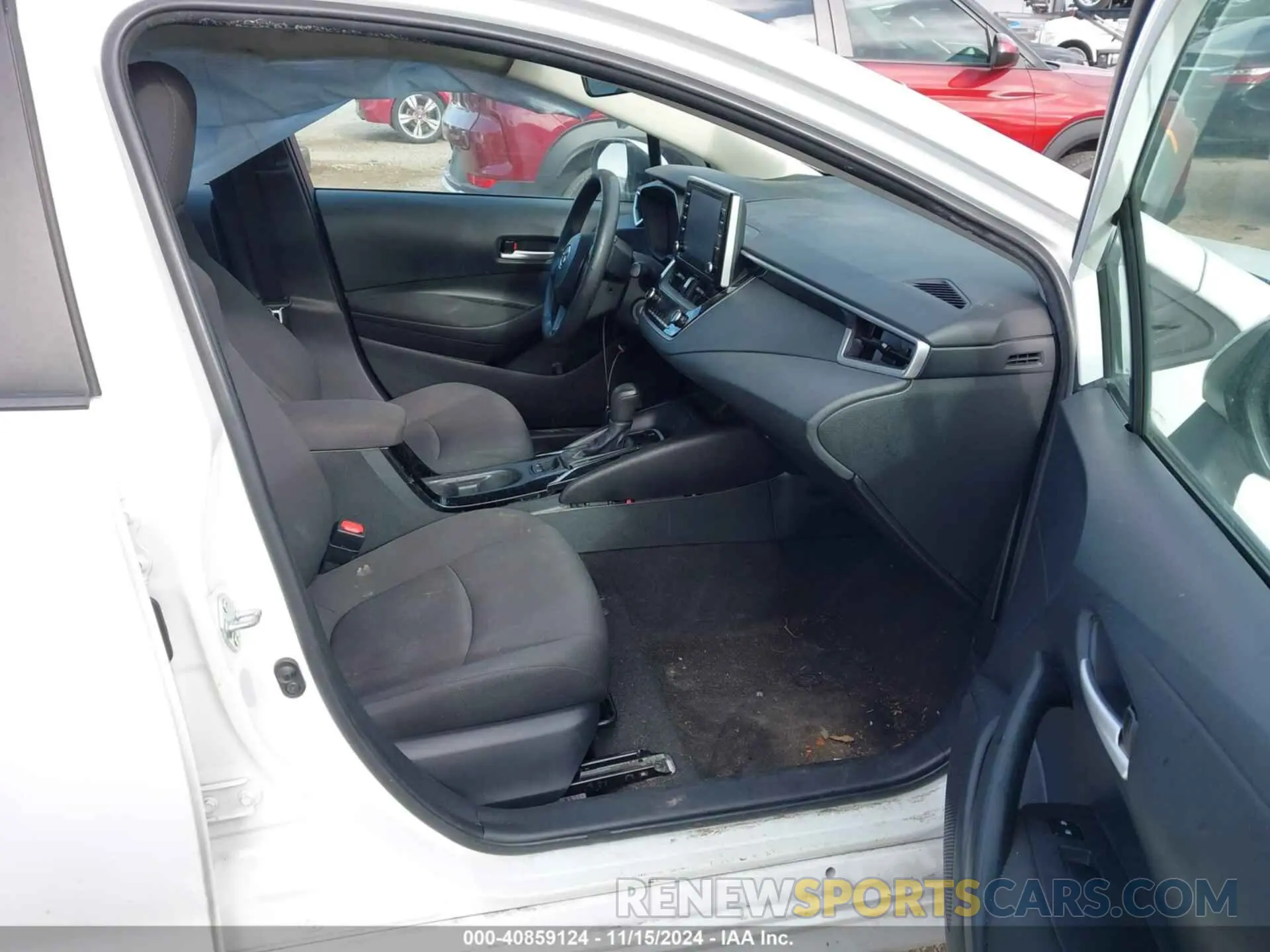 5 Photograph of a damaged car 5YFEPMAE1MP183181 TOYOTA COROLLA 2021