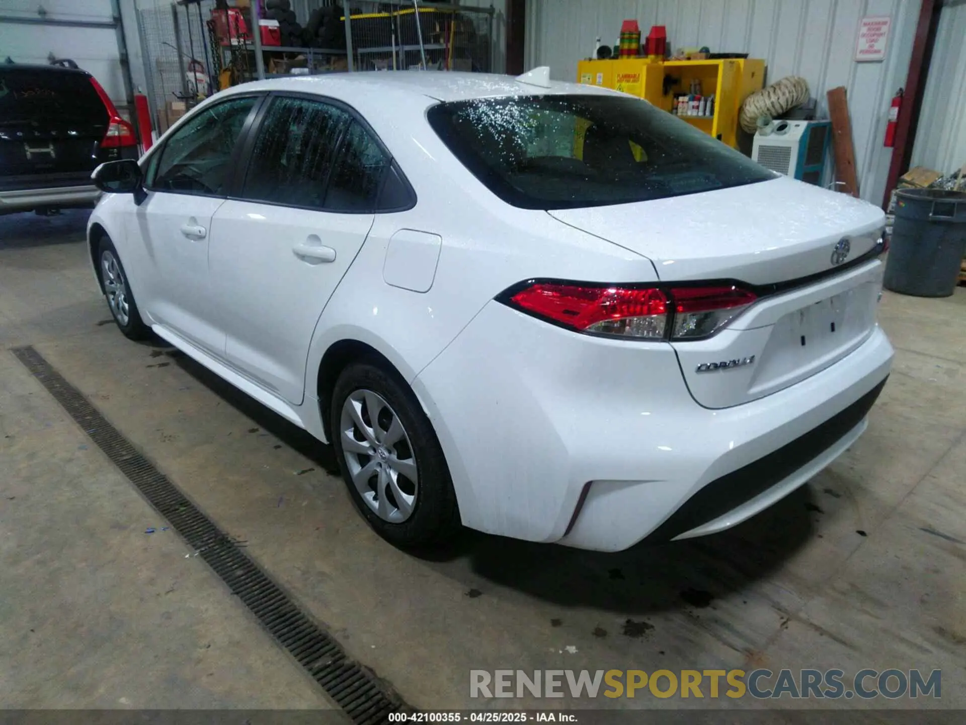 3 Фотография поврежденного автомобиля 5YFEPMAE1MP189952 TOYOTA COROLLA 2021