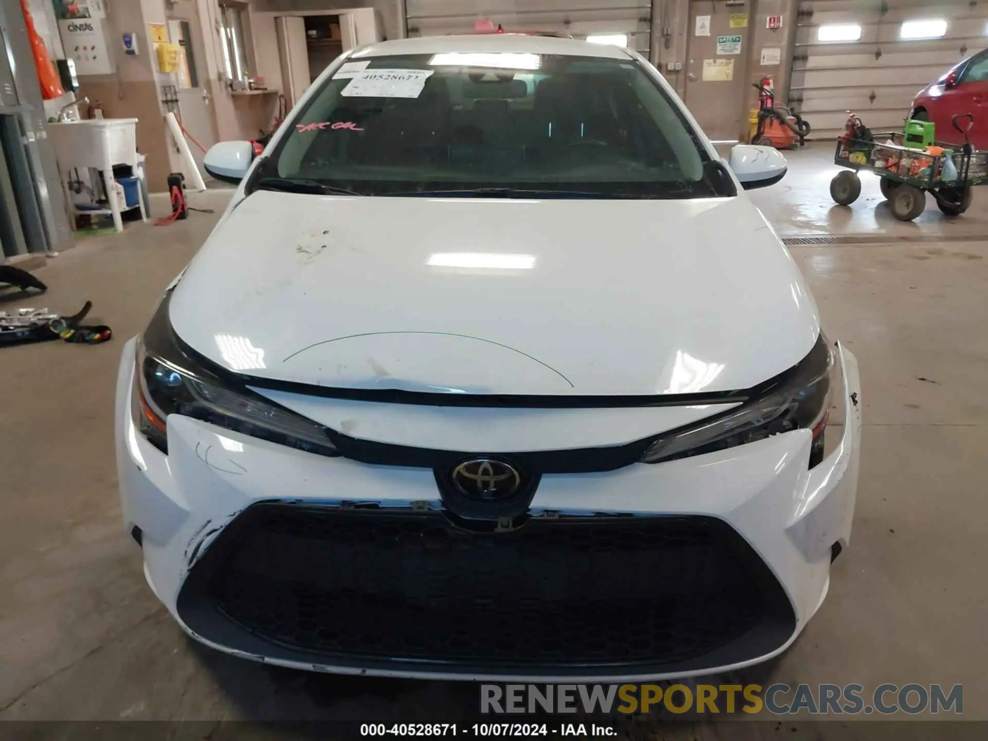 12 Photograph of a damaged car 5YFEPMAE1MP199896 TOYOTA COROLLA 2021
