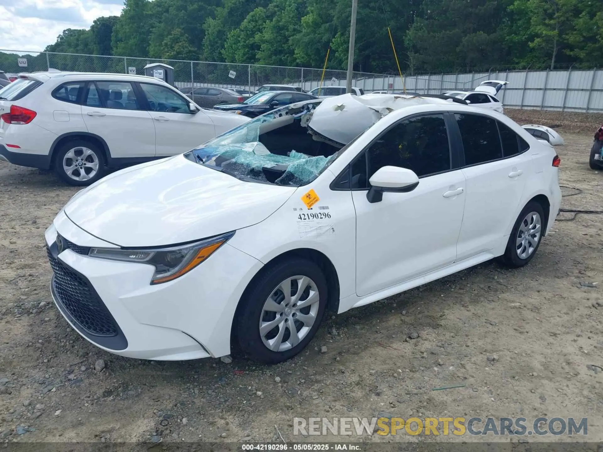 2 Фотография поврежденного автомобиля 5YFEPMAE1MP201811 TOYOTA COROLLA 2021