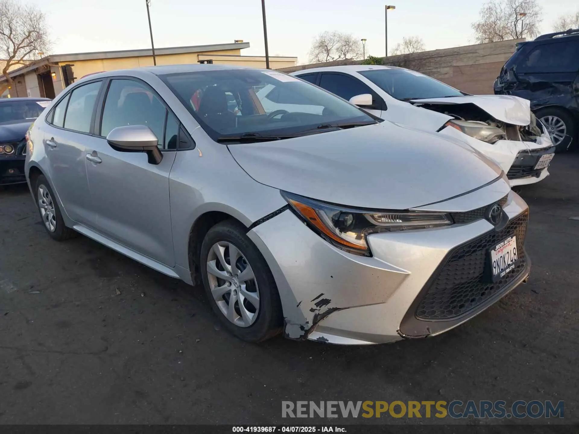 1 Photograph of a damaged car 5YFEPMAE1MP211528 TOYOTA COROLLA 2021