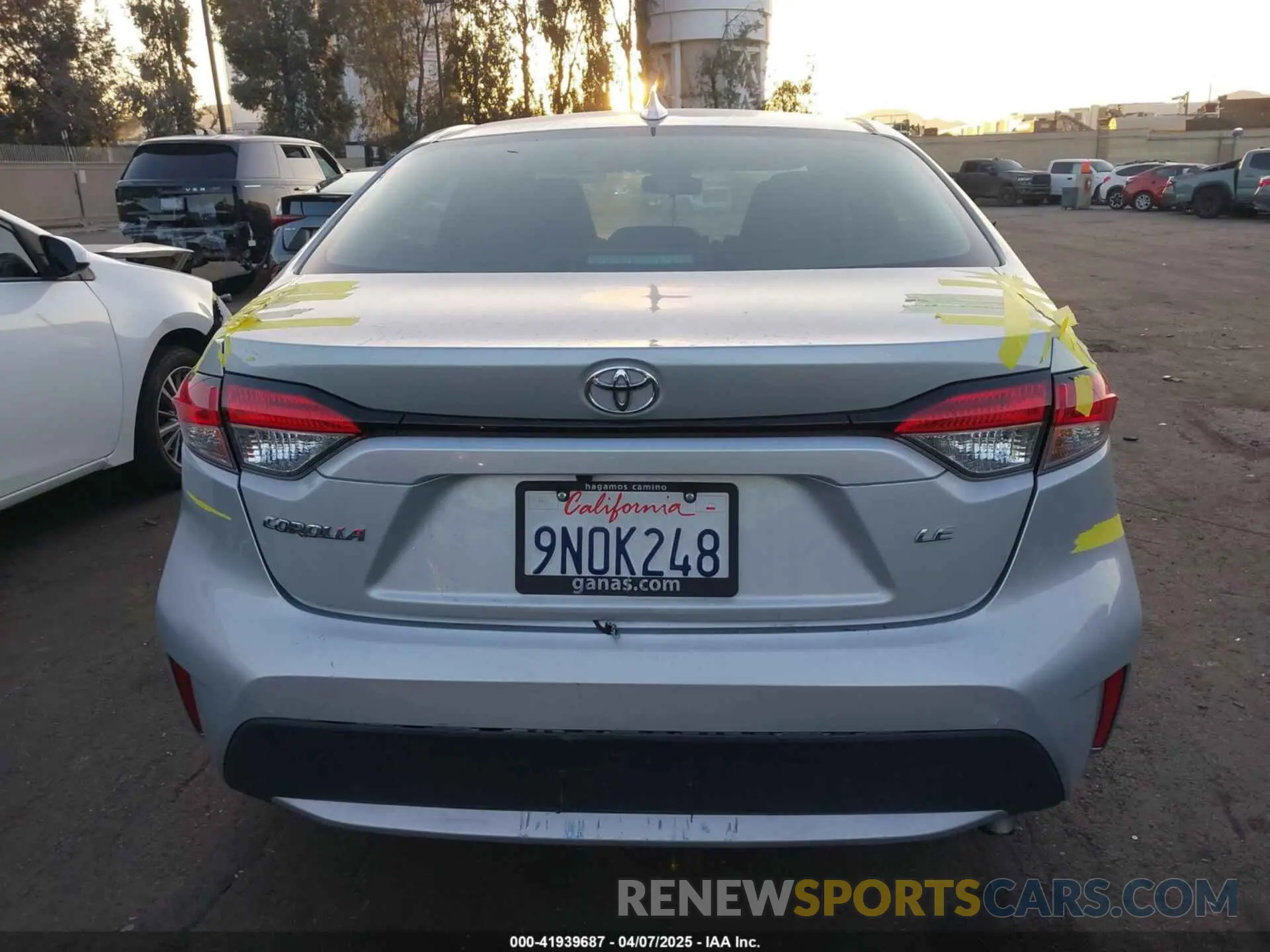 16 Photograph of a damaged car 5YFEPMAE1MP211528 TOYOTA COROLLA 2021