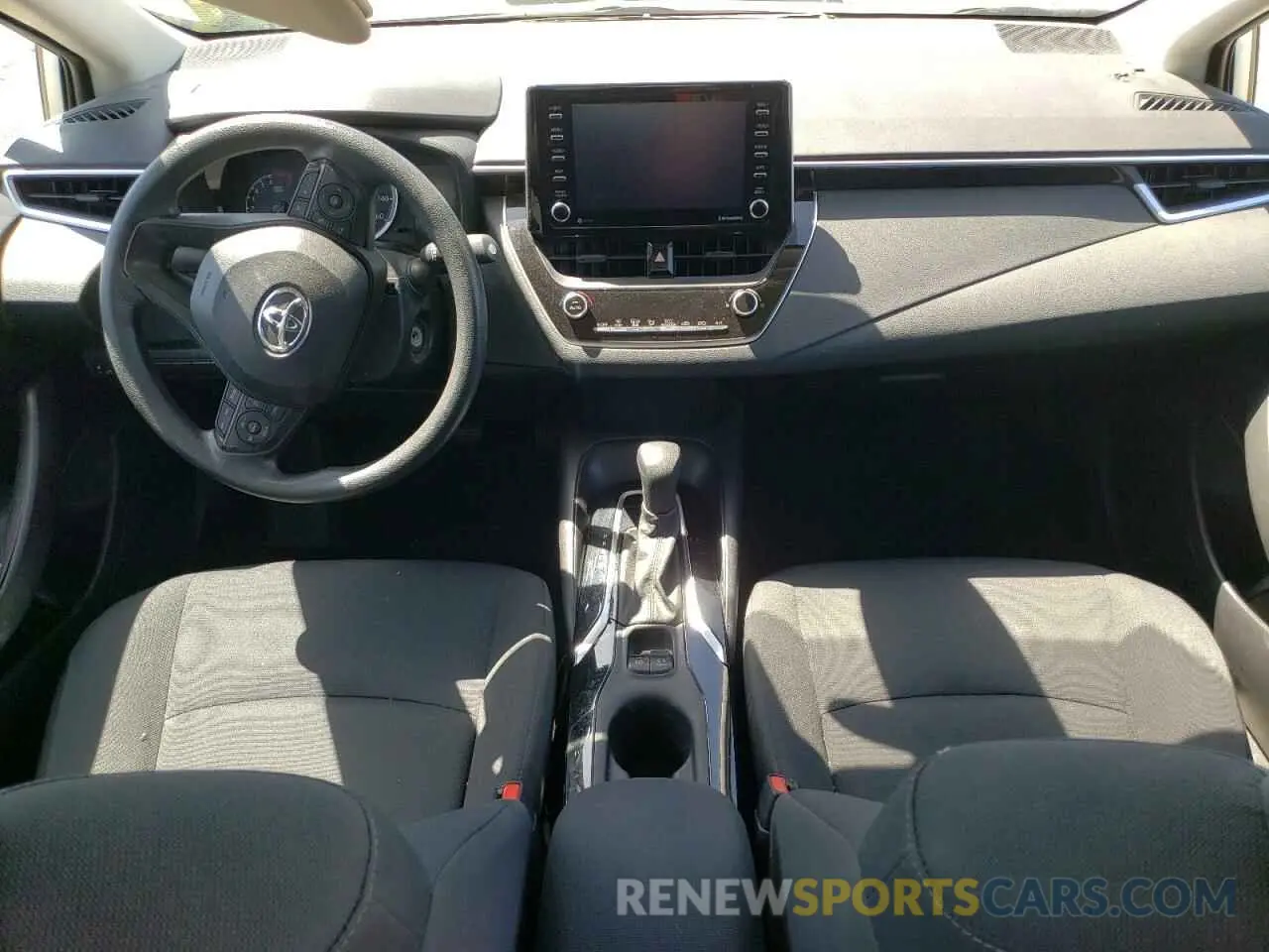 8 Photograph of a damaged car 5YFEPMAE1MP222884 TOYOTA COROLLA 2021