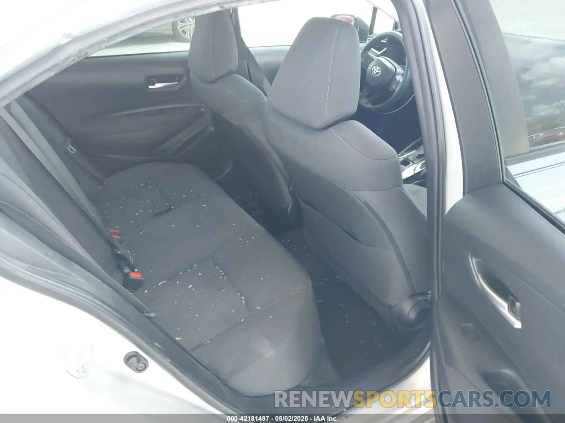 8 Photograph of a damaged car 5YFEPMAE1MP225557 TOYOTA COROLLA 2021