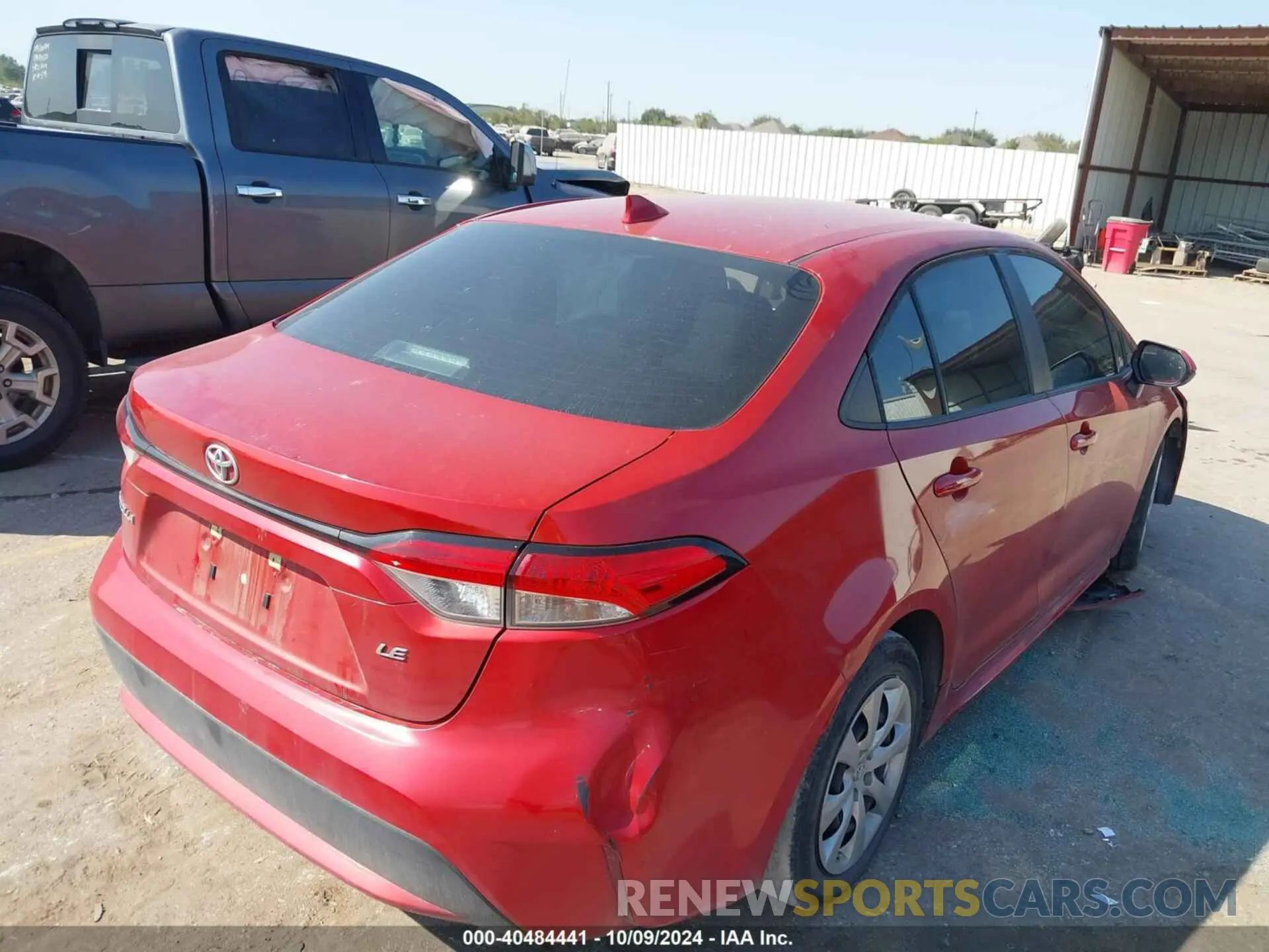 4 Photograph of a damaged car 5YFEPMAE1MP233383 TOYOTA COROLLA 2021
