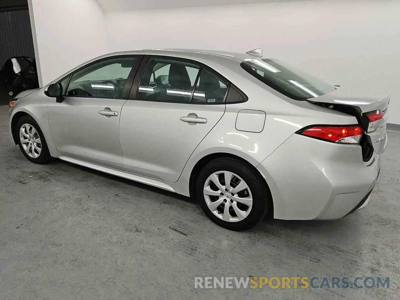 2 Photograph of a damaged car 5YFEPMAE1MP250524 TOYOTA COROLLA 2021