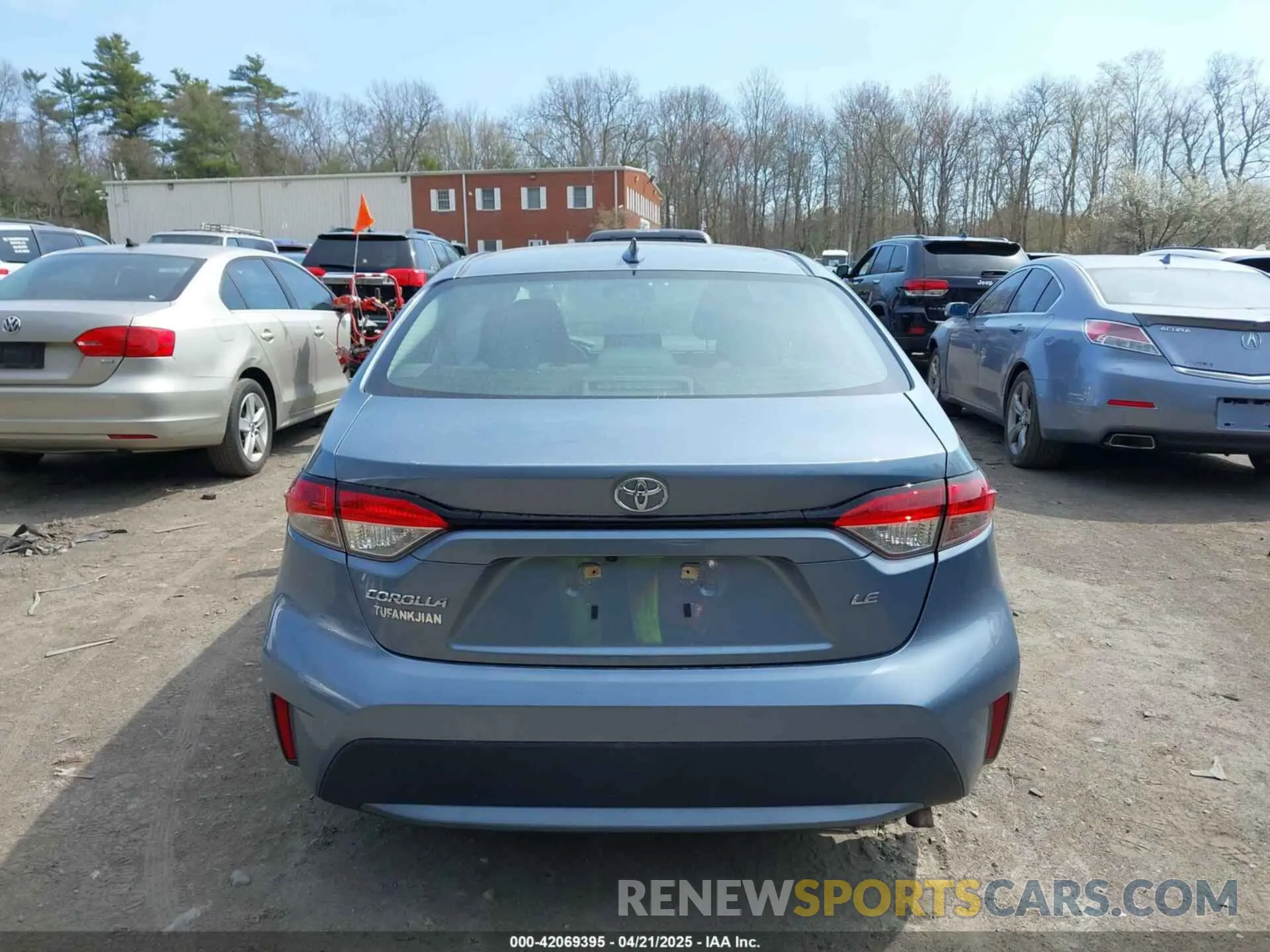 16 Photograph of a damaged car 5YFEPMAE2MP160718 TOYOTA COROLLA 2021
