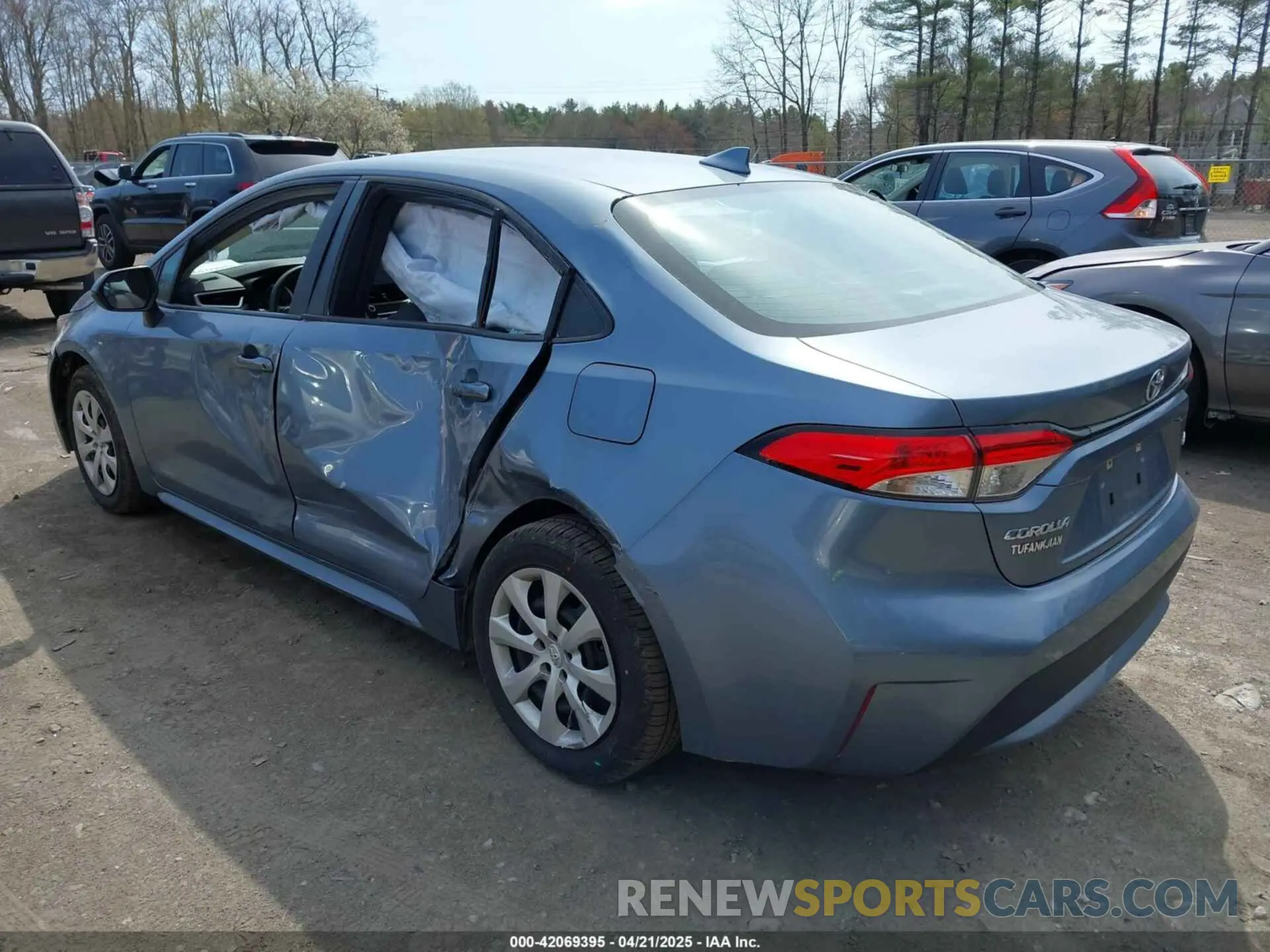 3 Photograph of a damaged car 5YFEPMAE2MP160718 TOYOTA COROLLA 2021