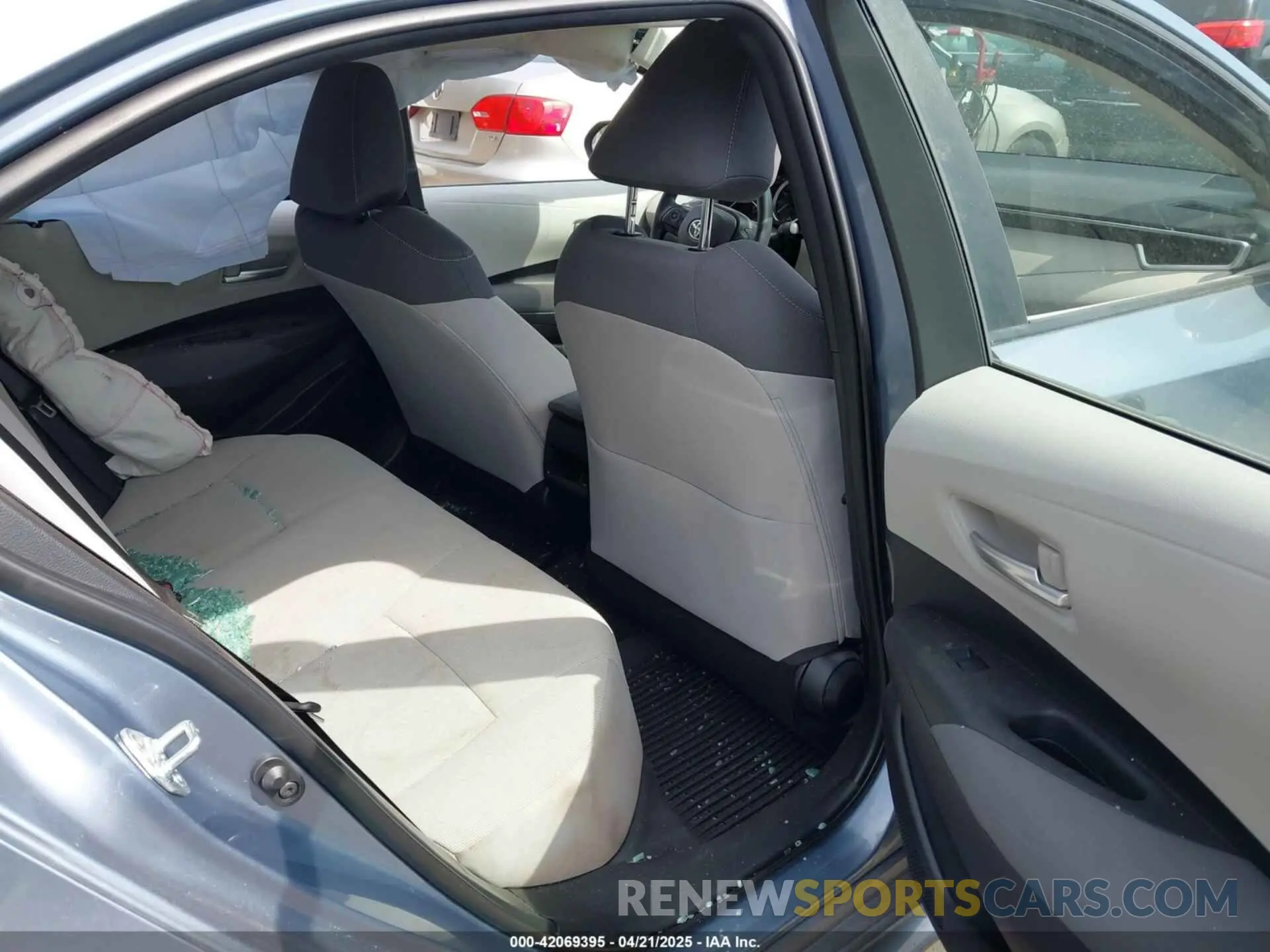 8 Photograph of a damaged car 5YFEPMAE2MP160718 TOYOTA COROLLA 2021