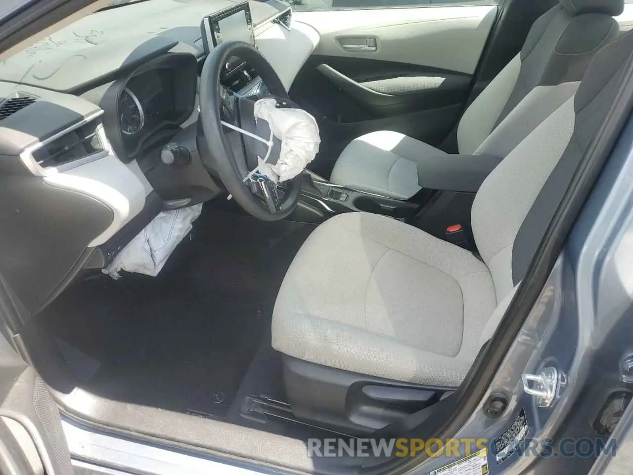7 Photograph of a damaged car 5YFEPMAE2MP163747 TOYOTA COROLLA 2021