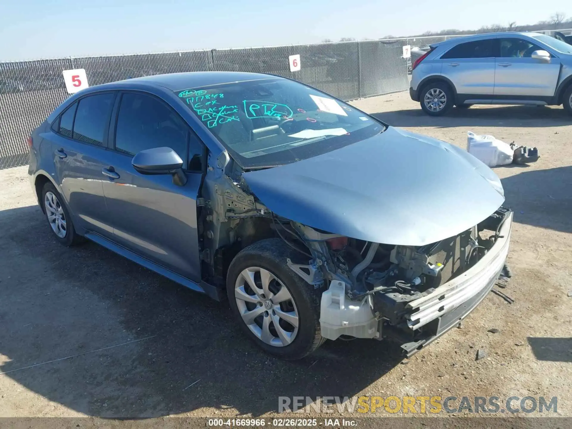 1 Фотография поврежденного автомобиля 5YFEPMAE2MP174599 TOYOTA COROLLA 2021