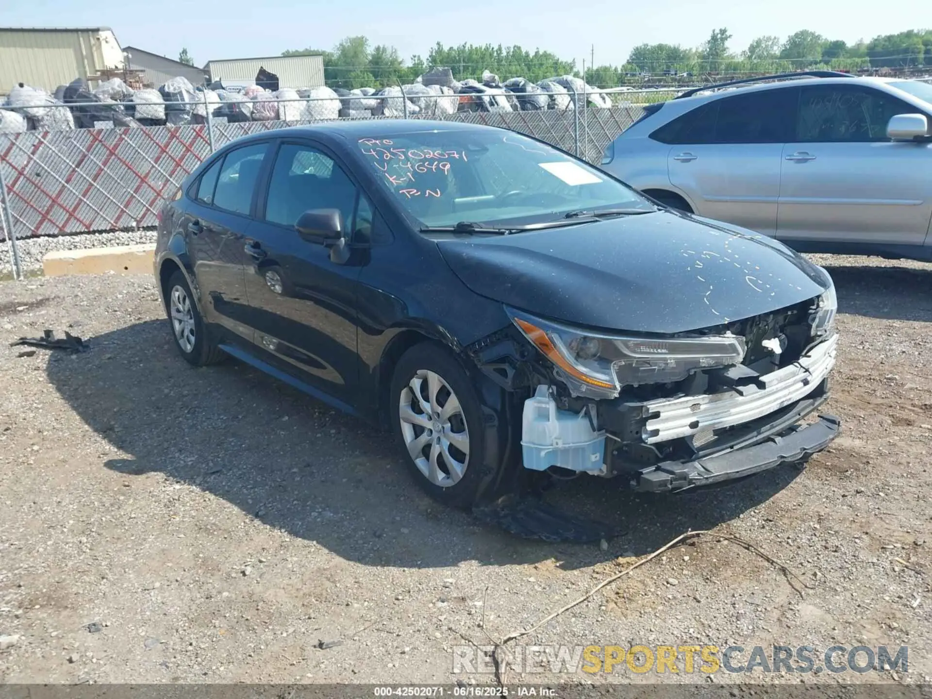 1 Photograph of a damaged car 5YFEPMAE2MP174649 TOYOTA COROLLA 2021