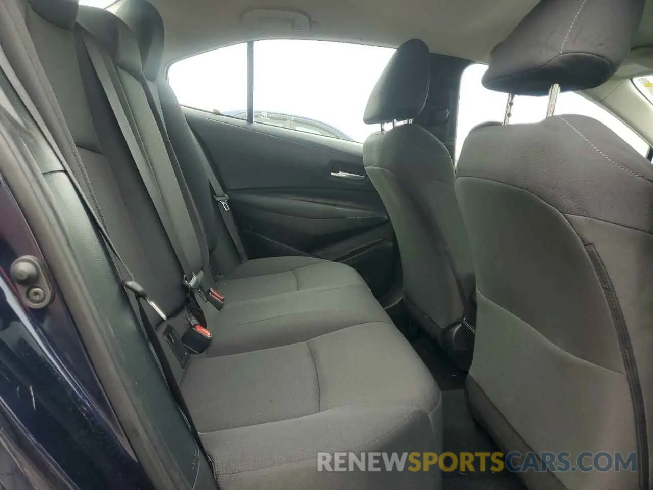 10 Photograph of a damaged car 5YFEPMAE2MP176949 TOYOTA COROLLA 2021