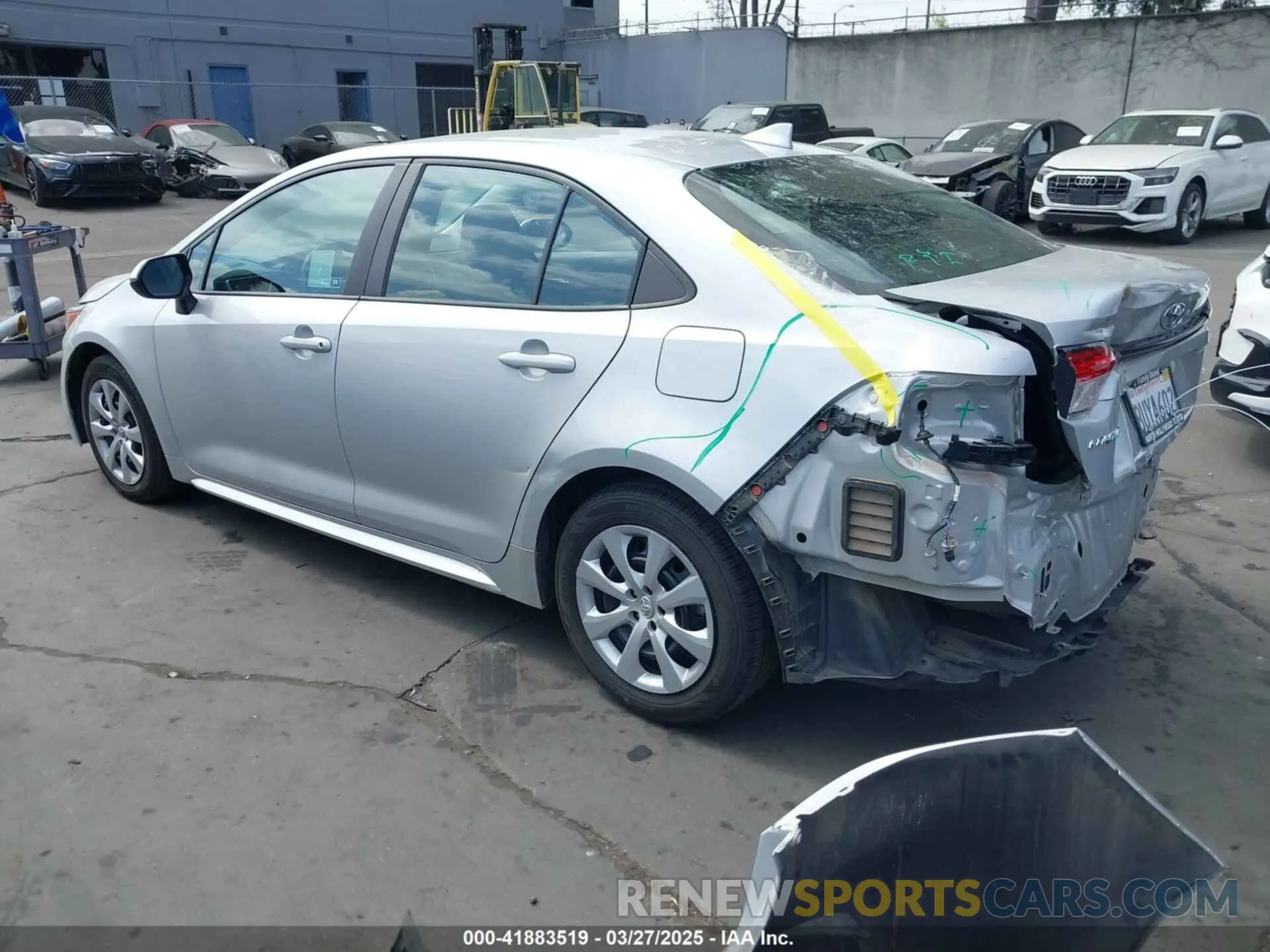 3 Photograph of a damaged car 5YFEPMAE2MP212056 TOYOTA COROLLA 2021