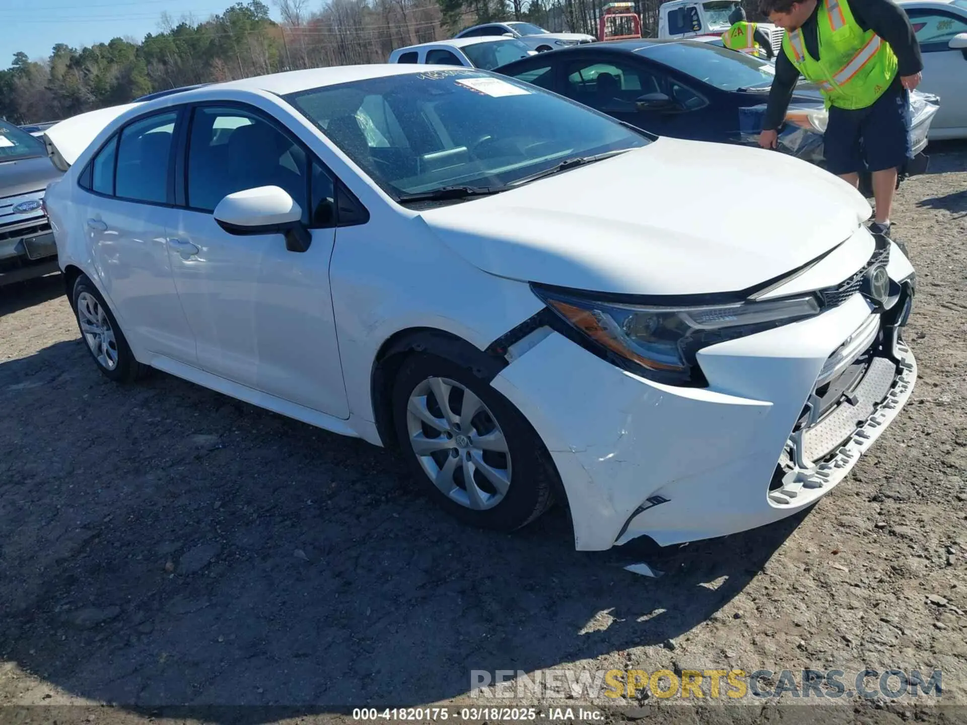 1 Photograph of a damaged car 5YFEPMAE2MP212316 TOYOTA COROLLA 2021