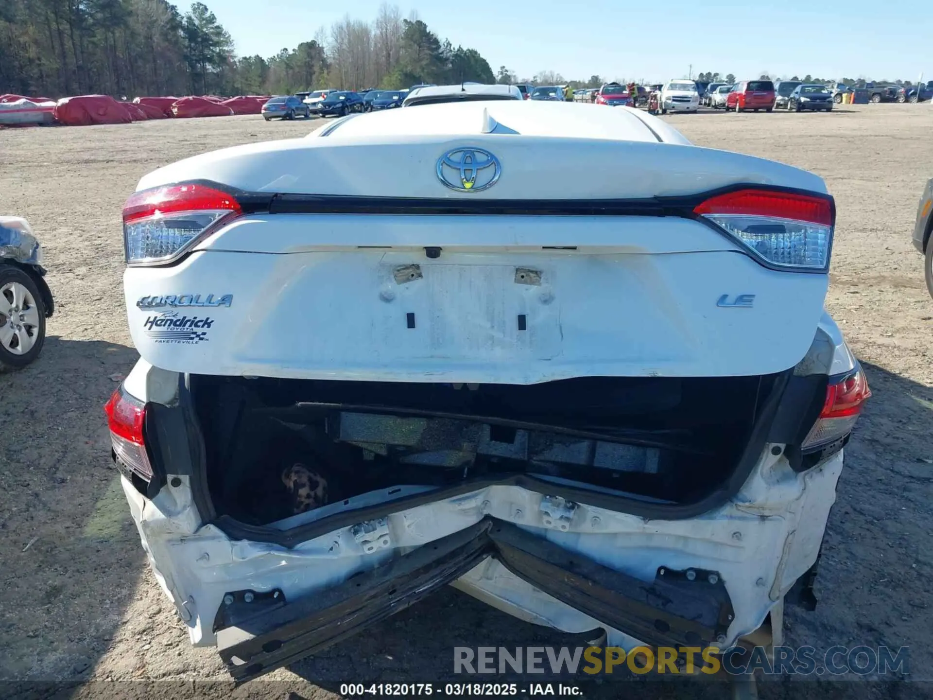 17 Photograph of a damaged car 5YFEPMAE2MP212316 TOYOTA COROLLA 2021